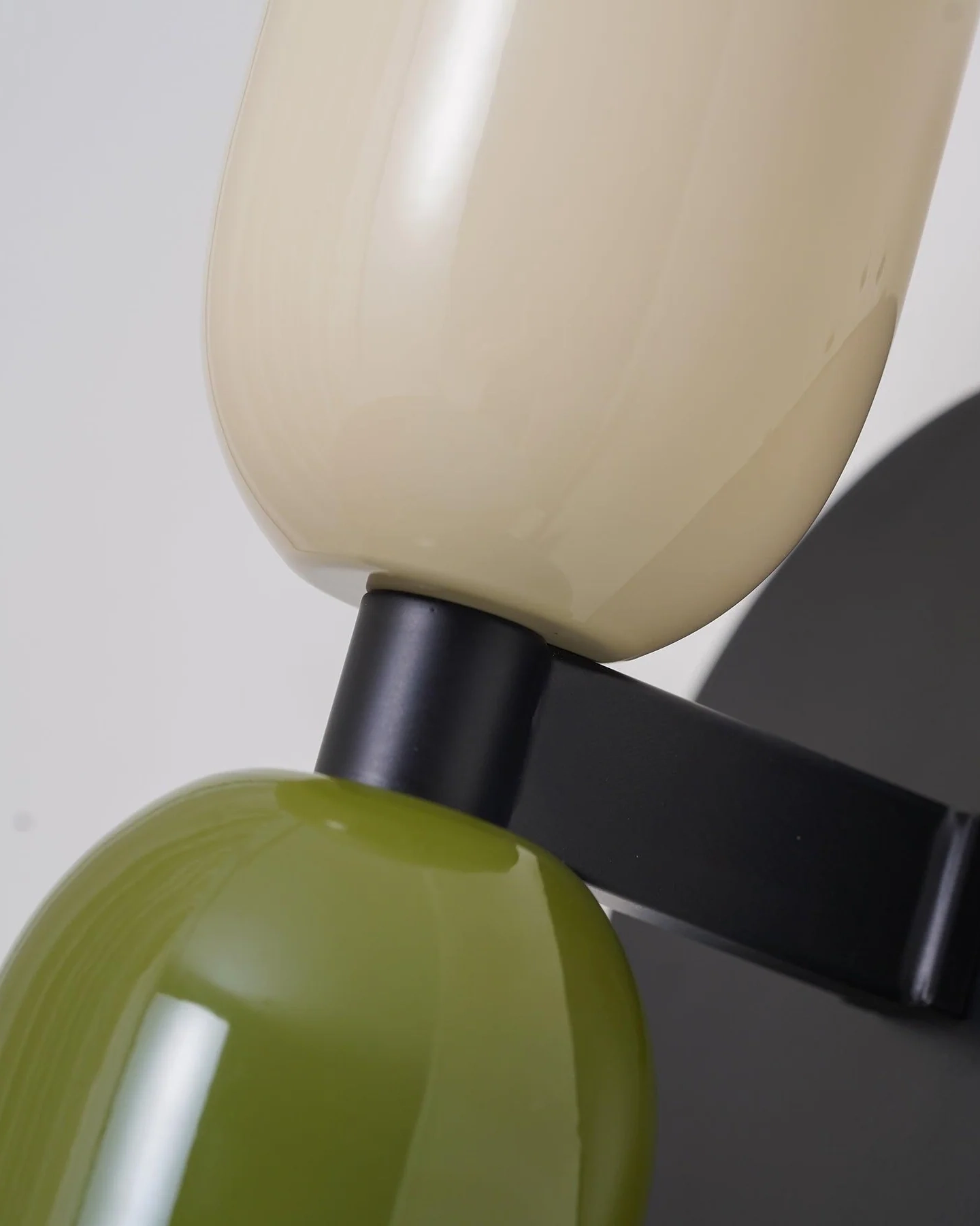 Couleur Double Plug In Wall Lamp