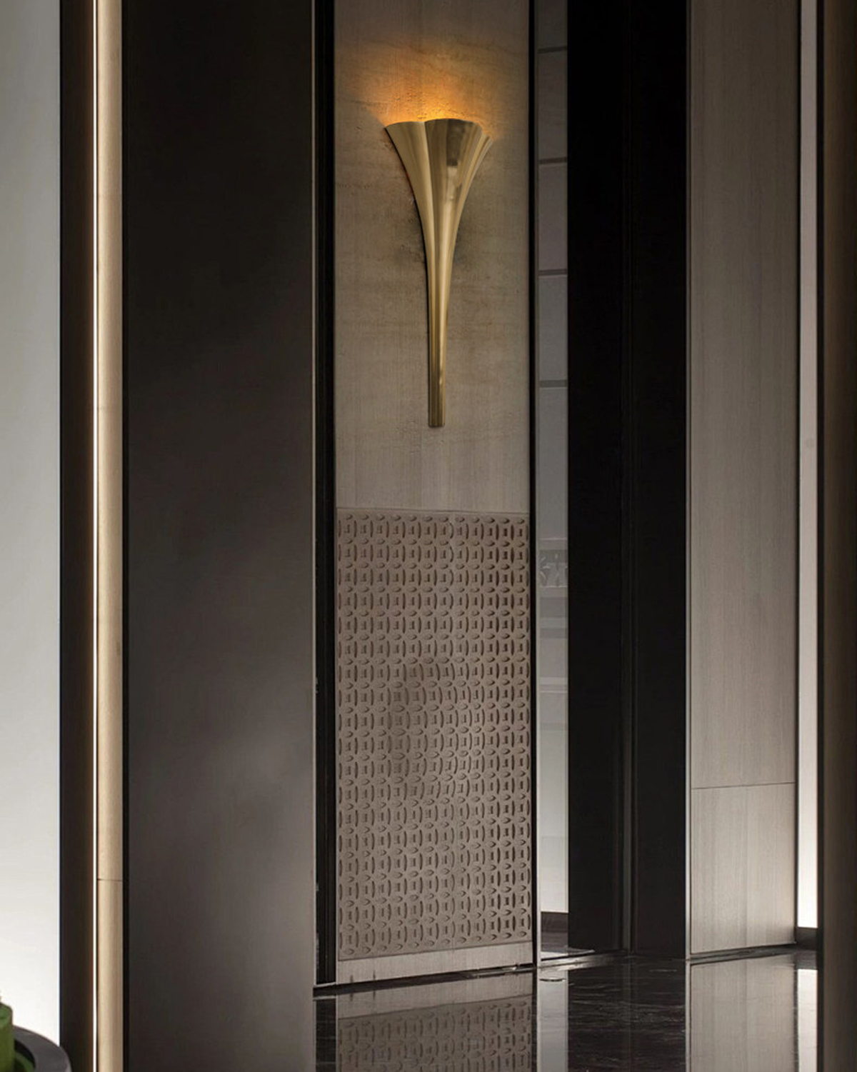 Creston Flare Wall Sconce