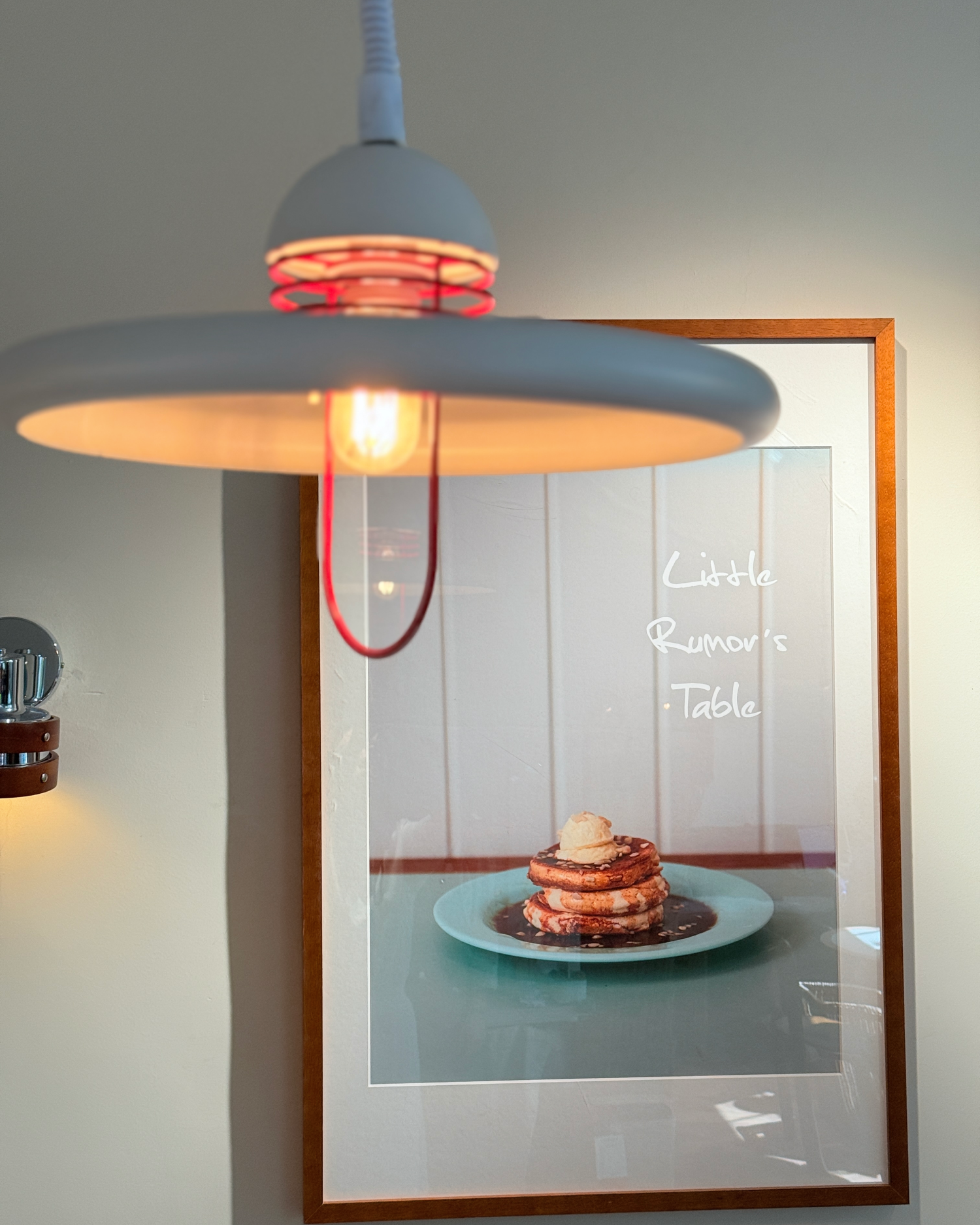 Crimson Comet Pendant Lamp