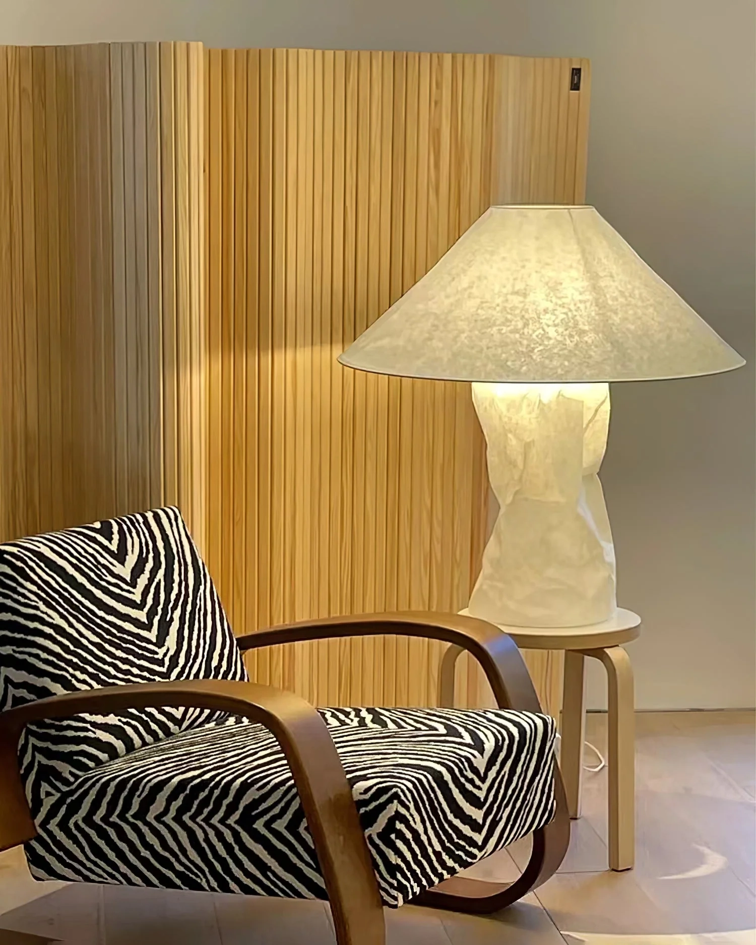 Crinkle Paper Table Lamp
