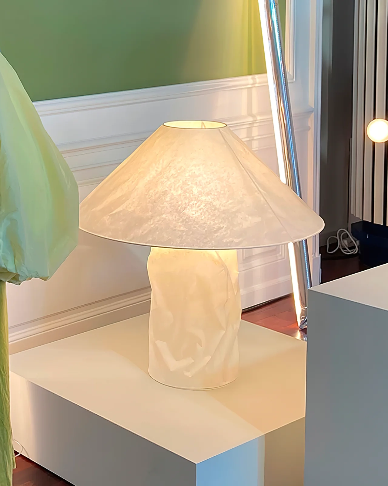 Crinkle Paper Table Lamp