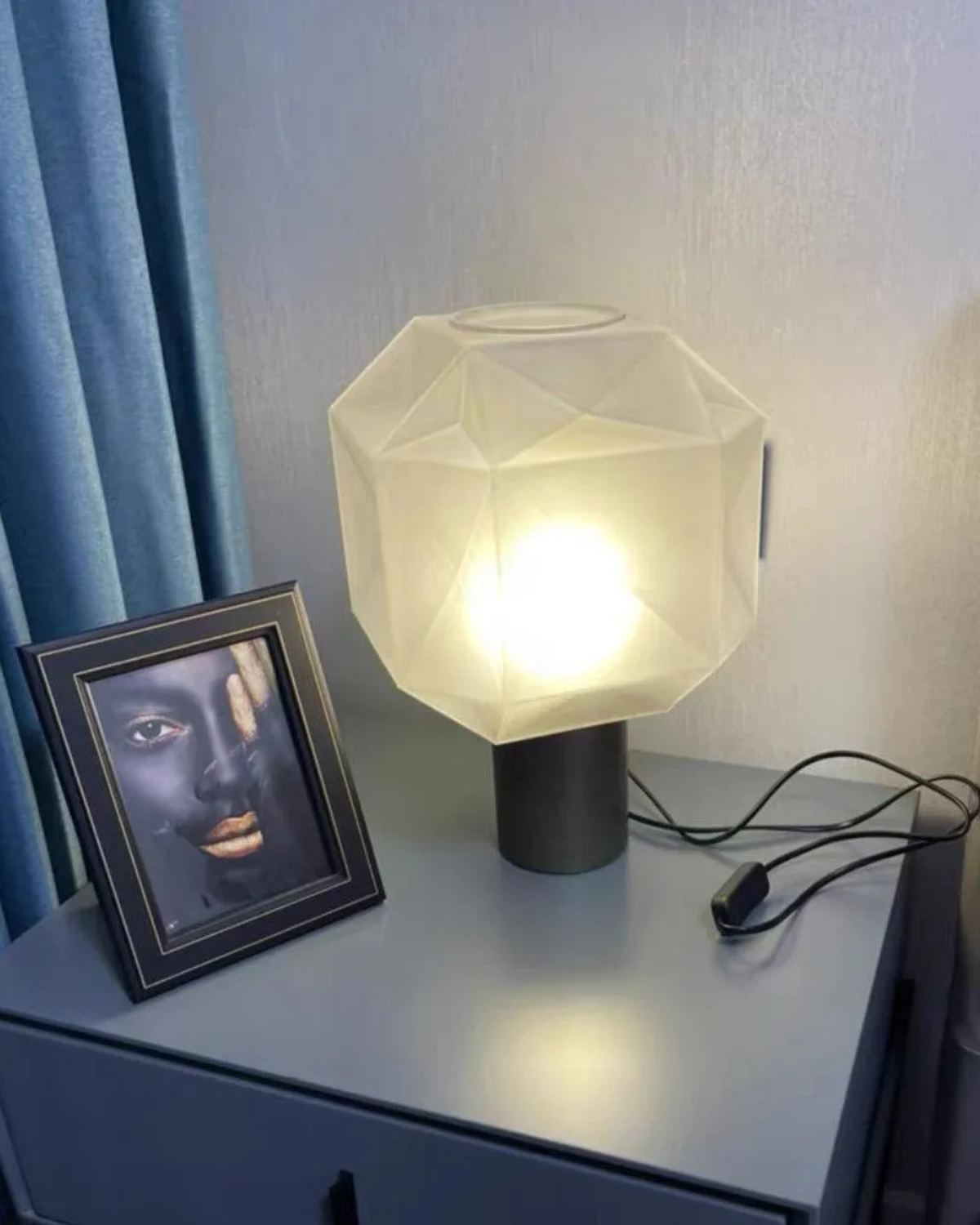 Cubo Table Lamp