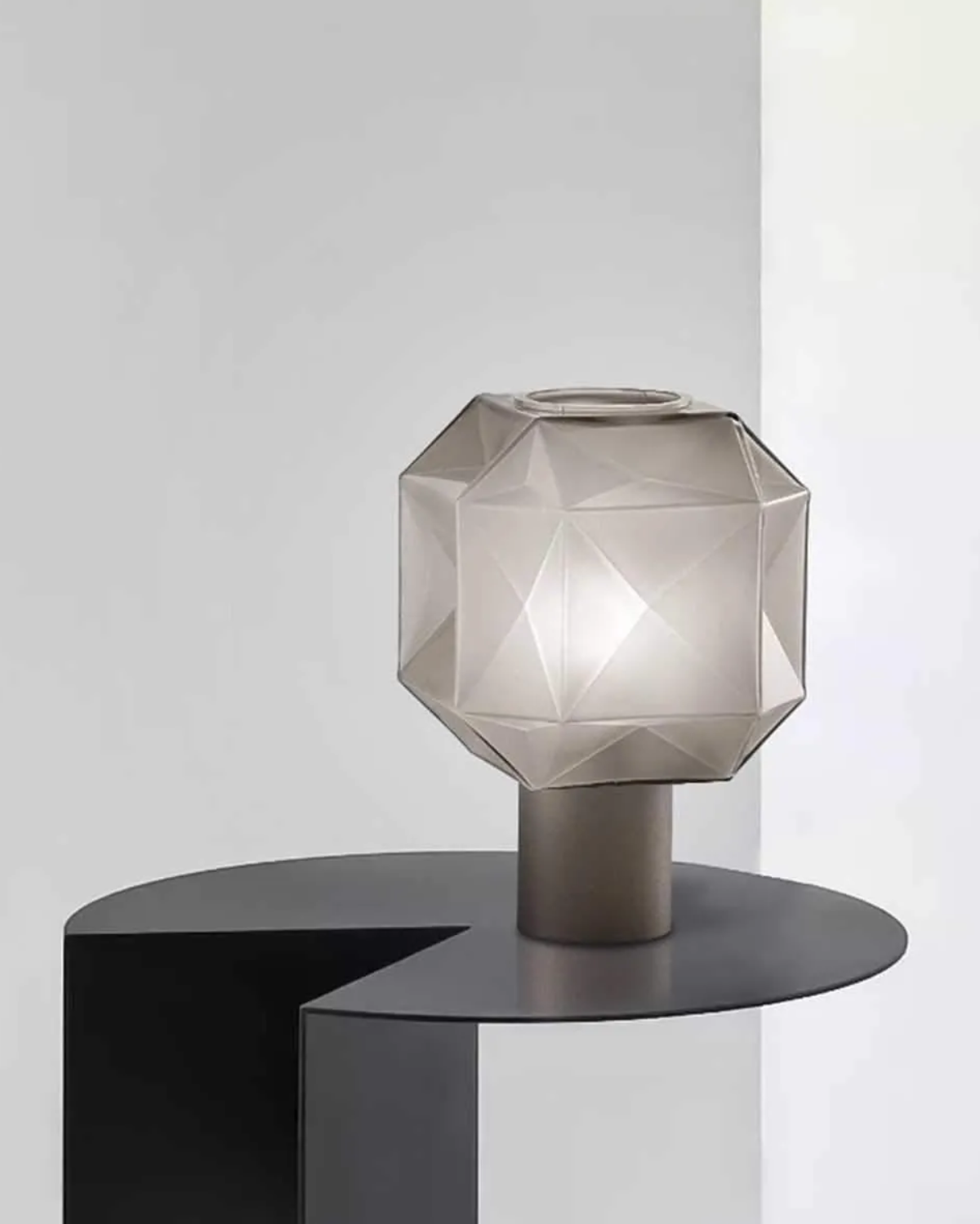 Cubo Table Lamp