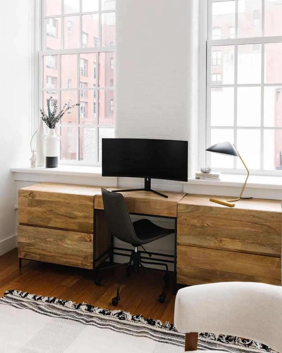 Curvilinear Mid-Century Table Lamp