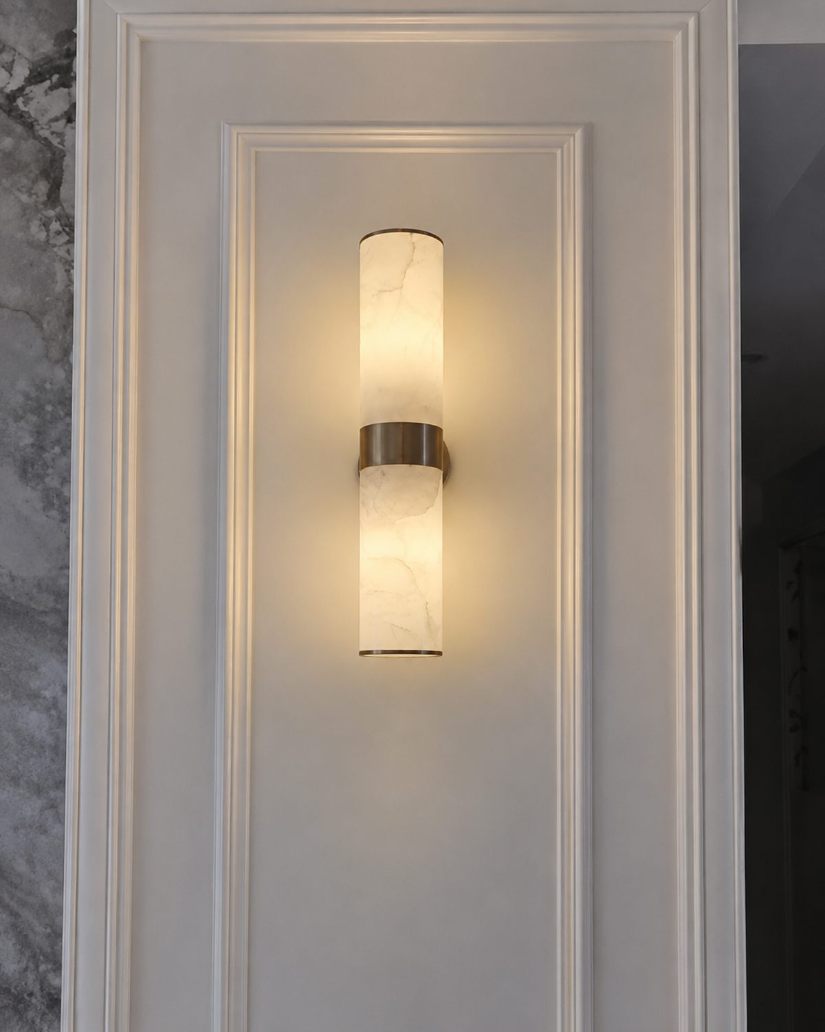Cylindro Alabaster Wall Light