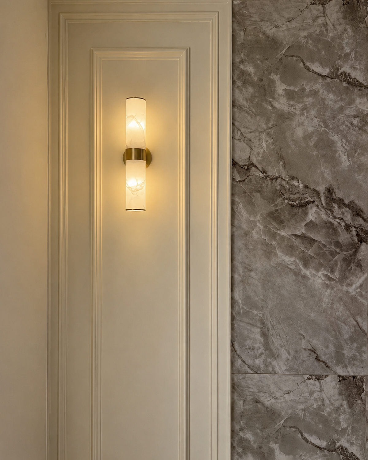 Cylindro Alabaster Wall Light
