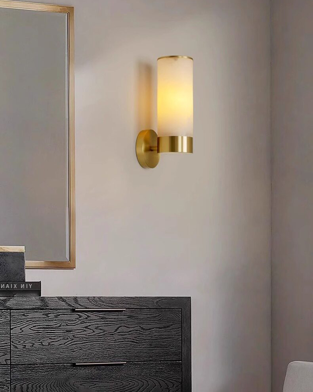 Cylindro Alabaster Wall Light