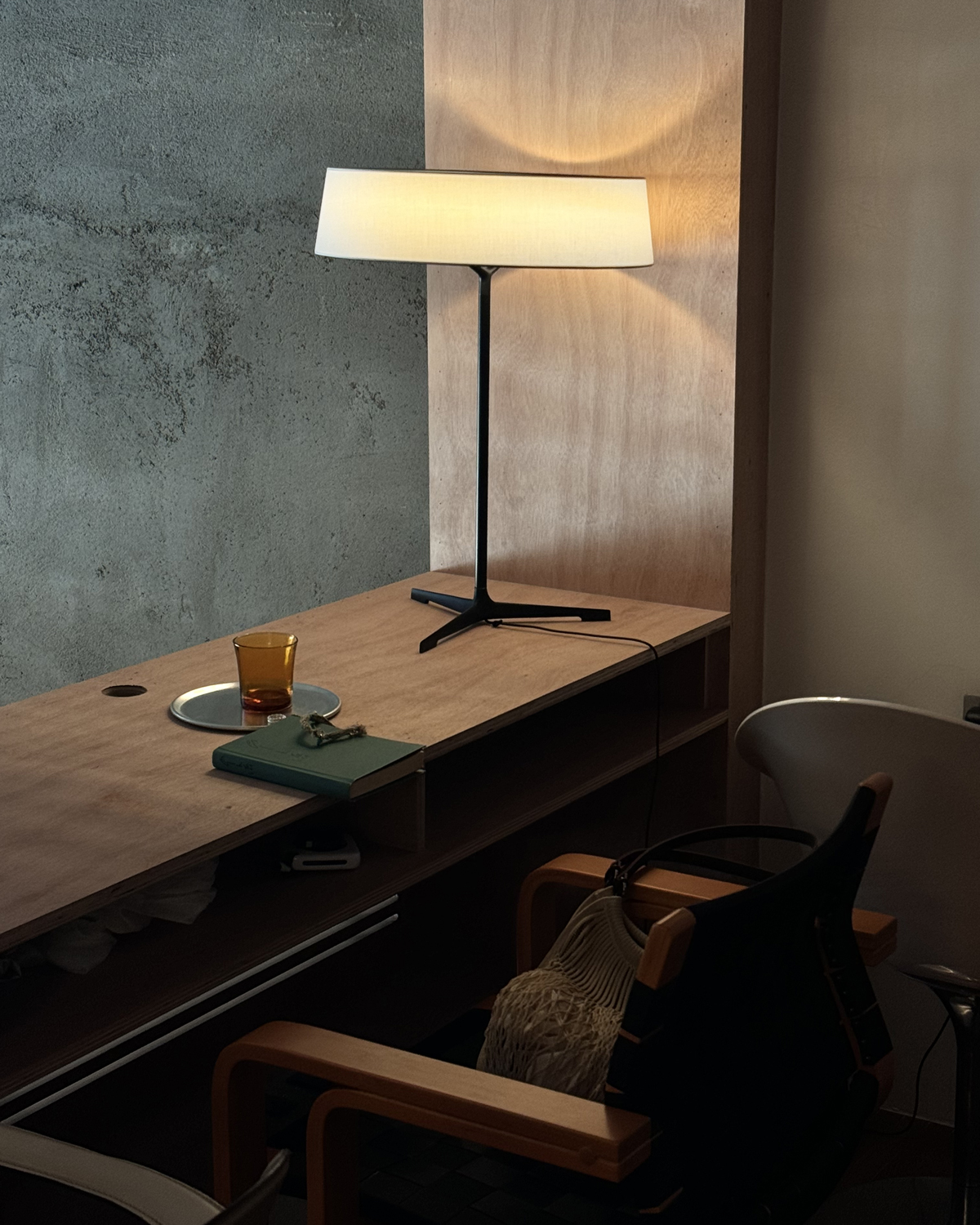 Dama Table Lamp