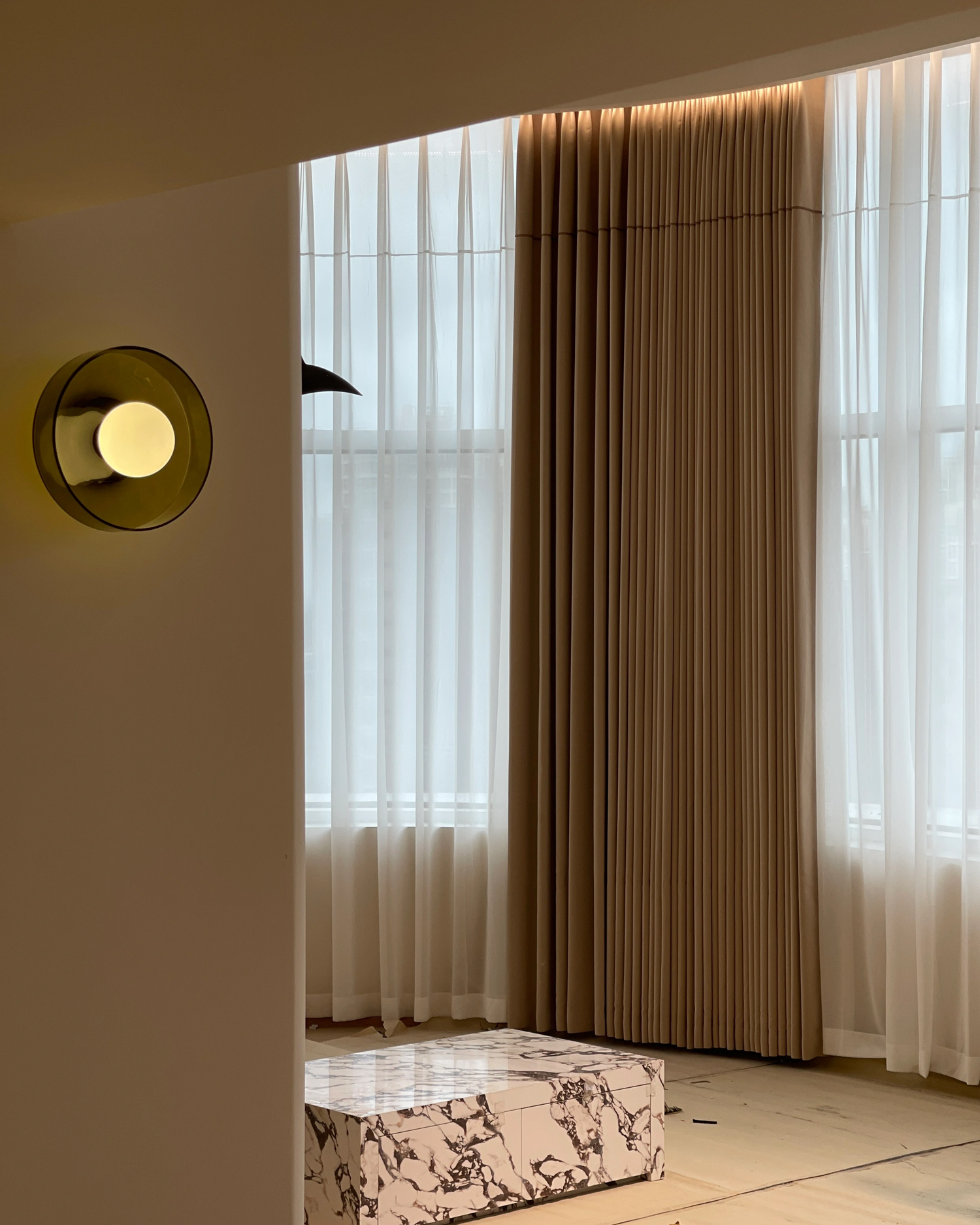 Dish Glass Wall Lamp