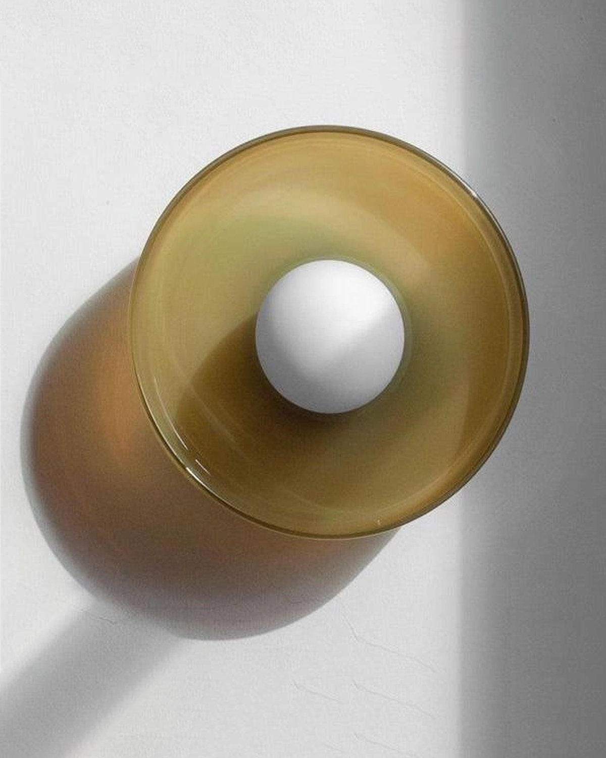 Dish Glass Wall Lamp