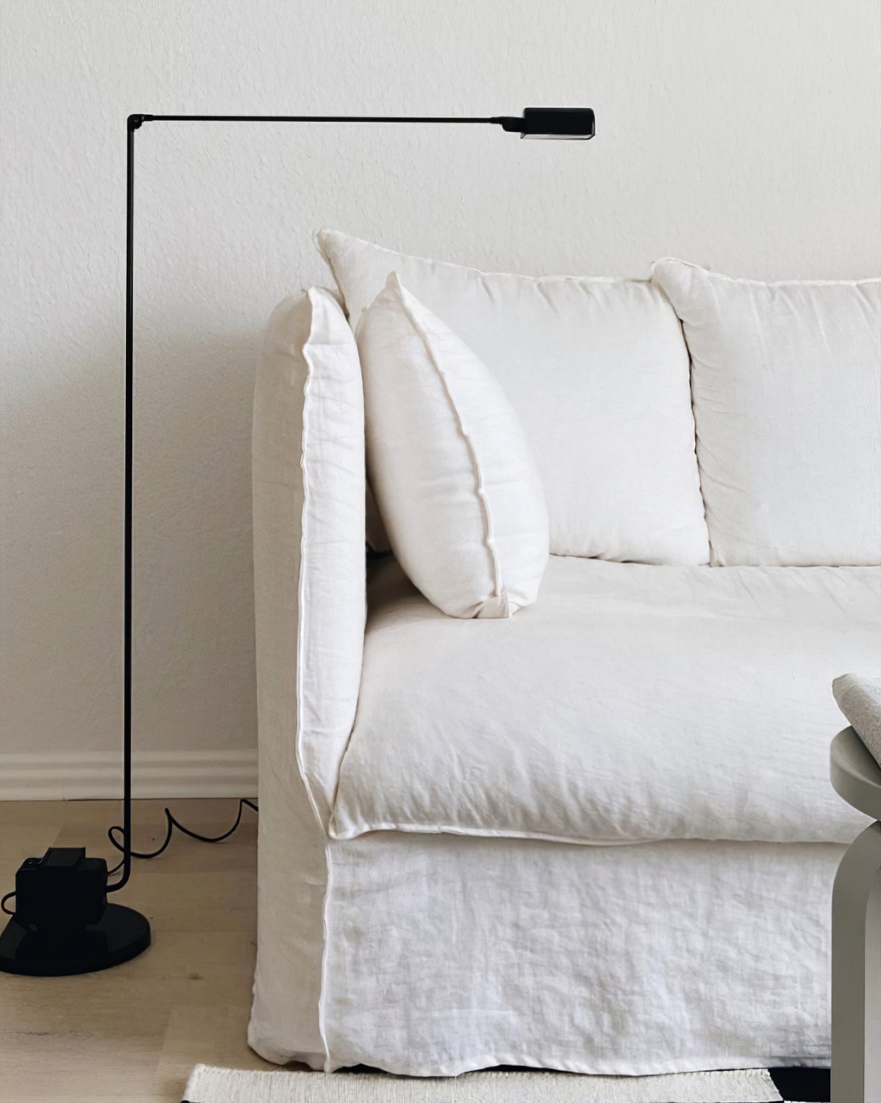 Daphines Floor Lamp-elegalight