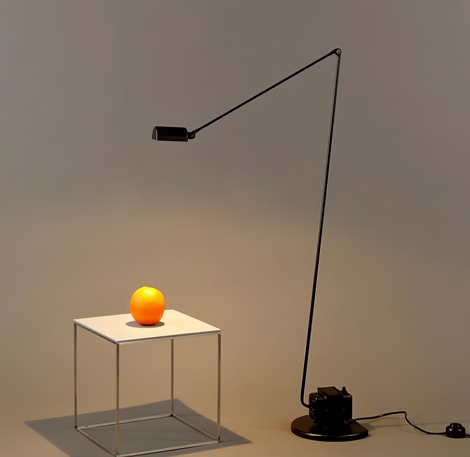 Daphines Floor Lamp-elegalight