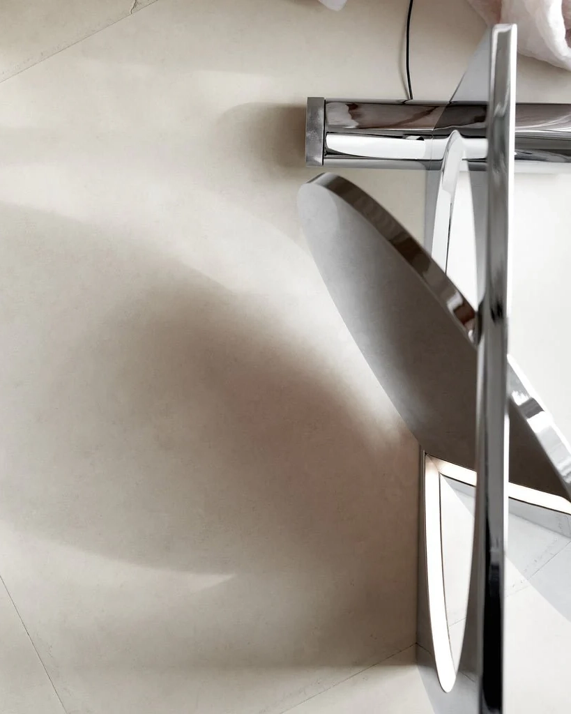 Eclipse Mirror Table Lamp