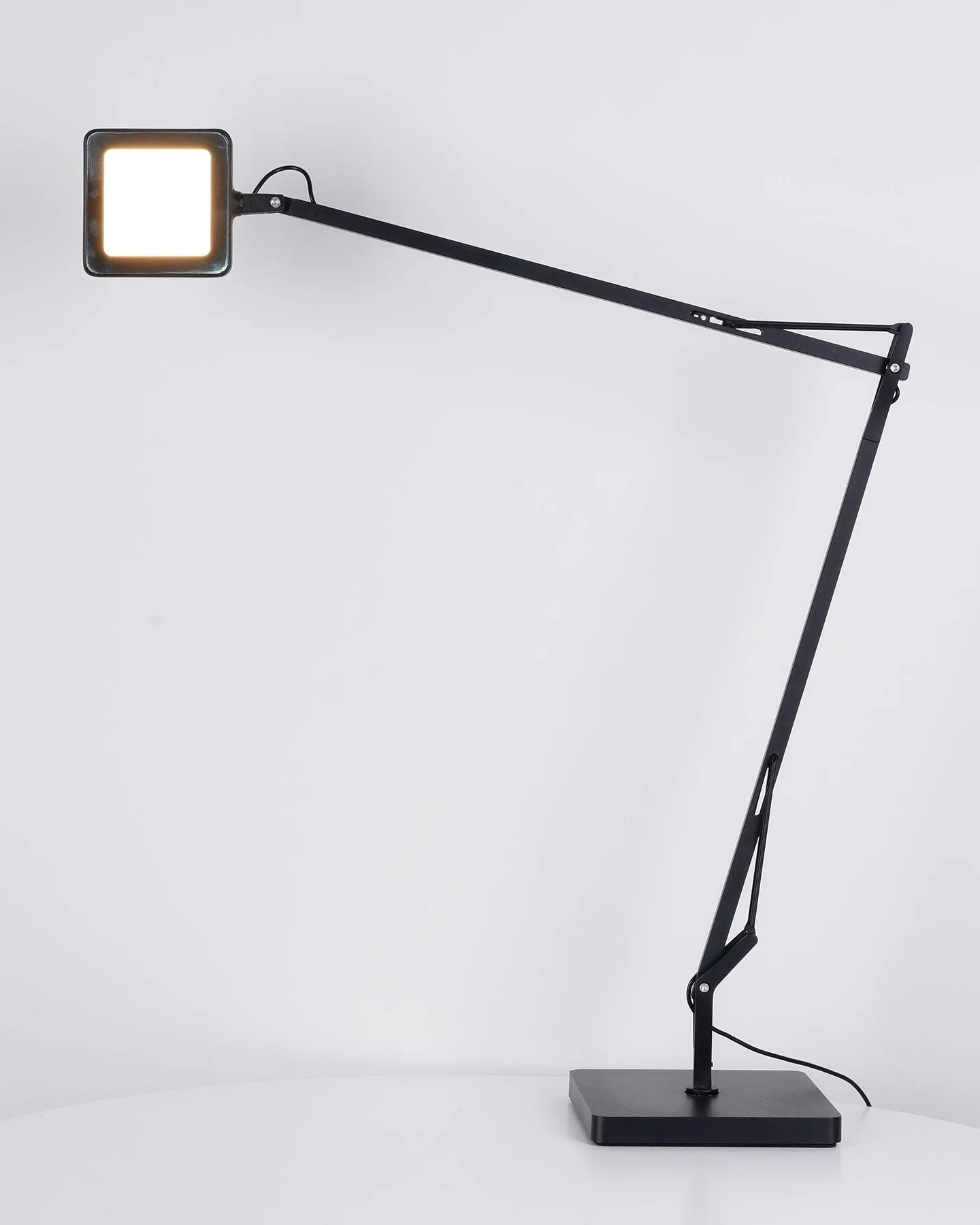 Edge Table Lamp
