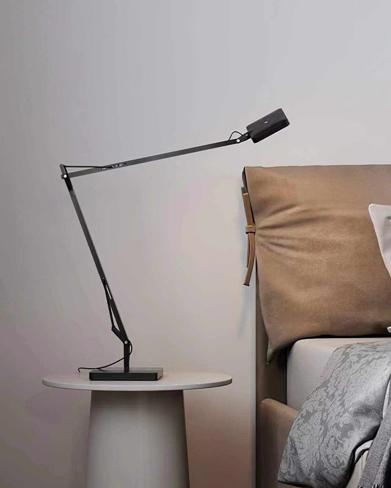 Edge Table Lamp