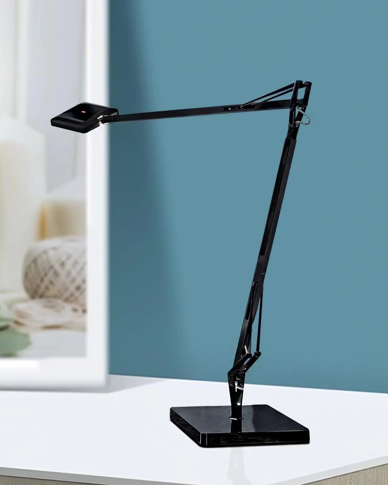 Edge Table Lamp