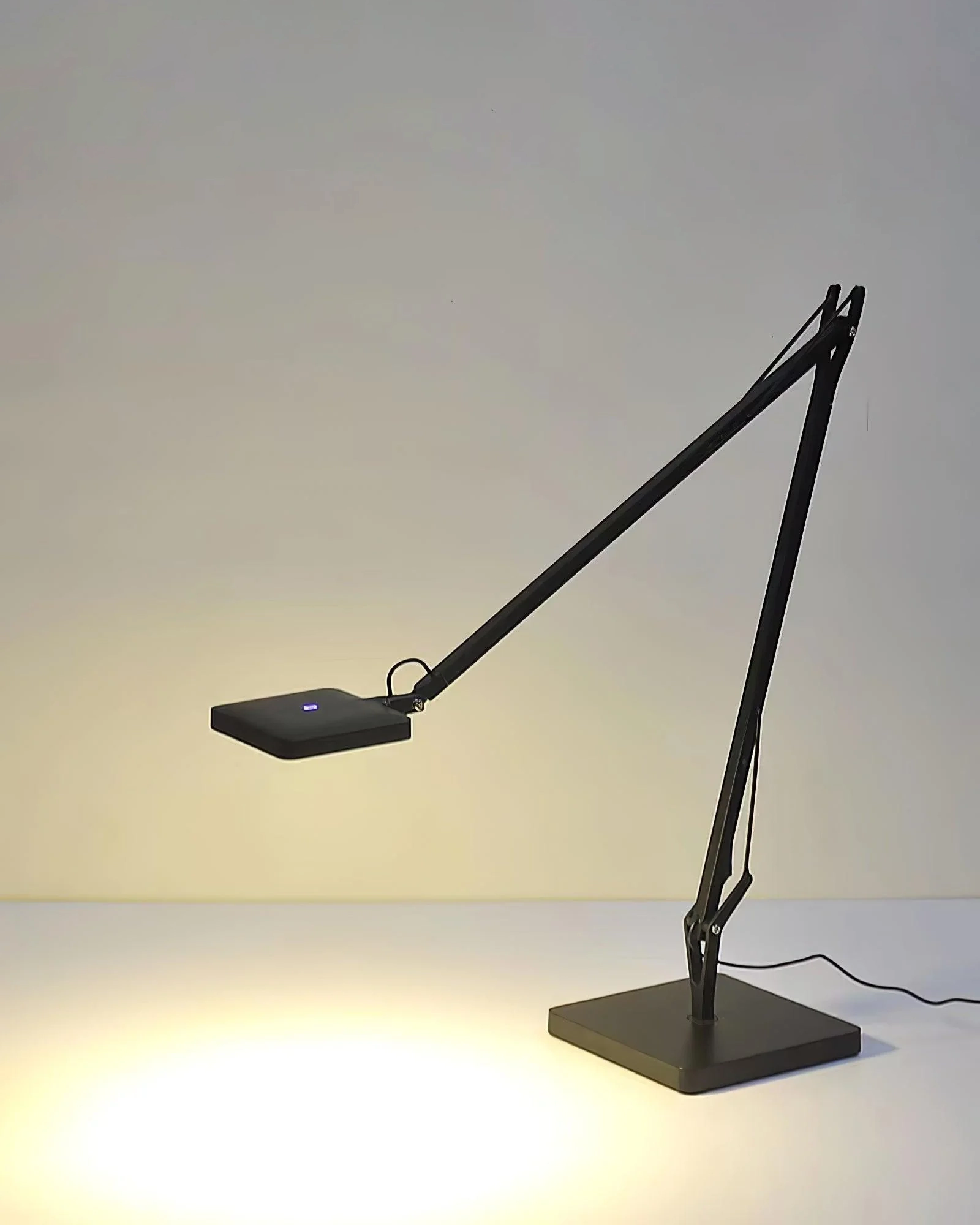 Edge Table Lamp
