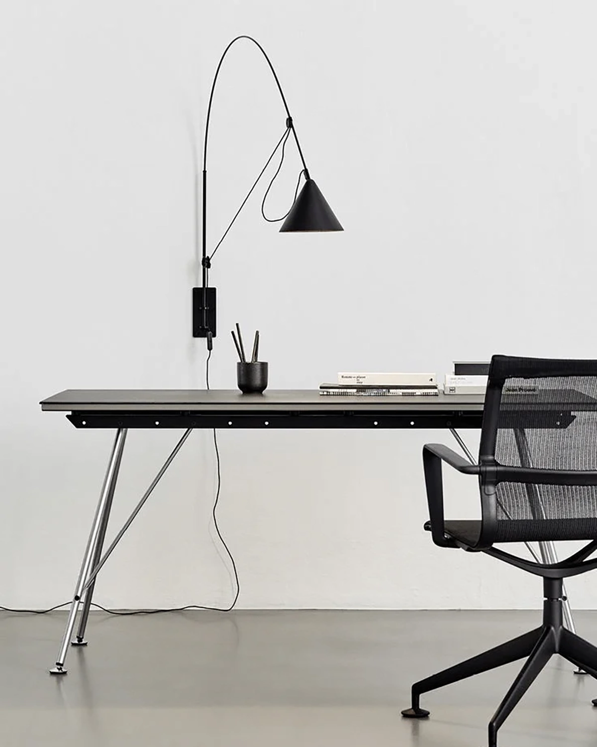 Ensure Arc Wall Lamp