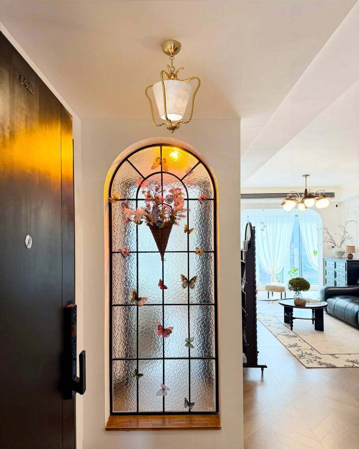 Florent Shell Ceiling Light