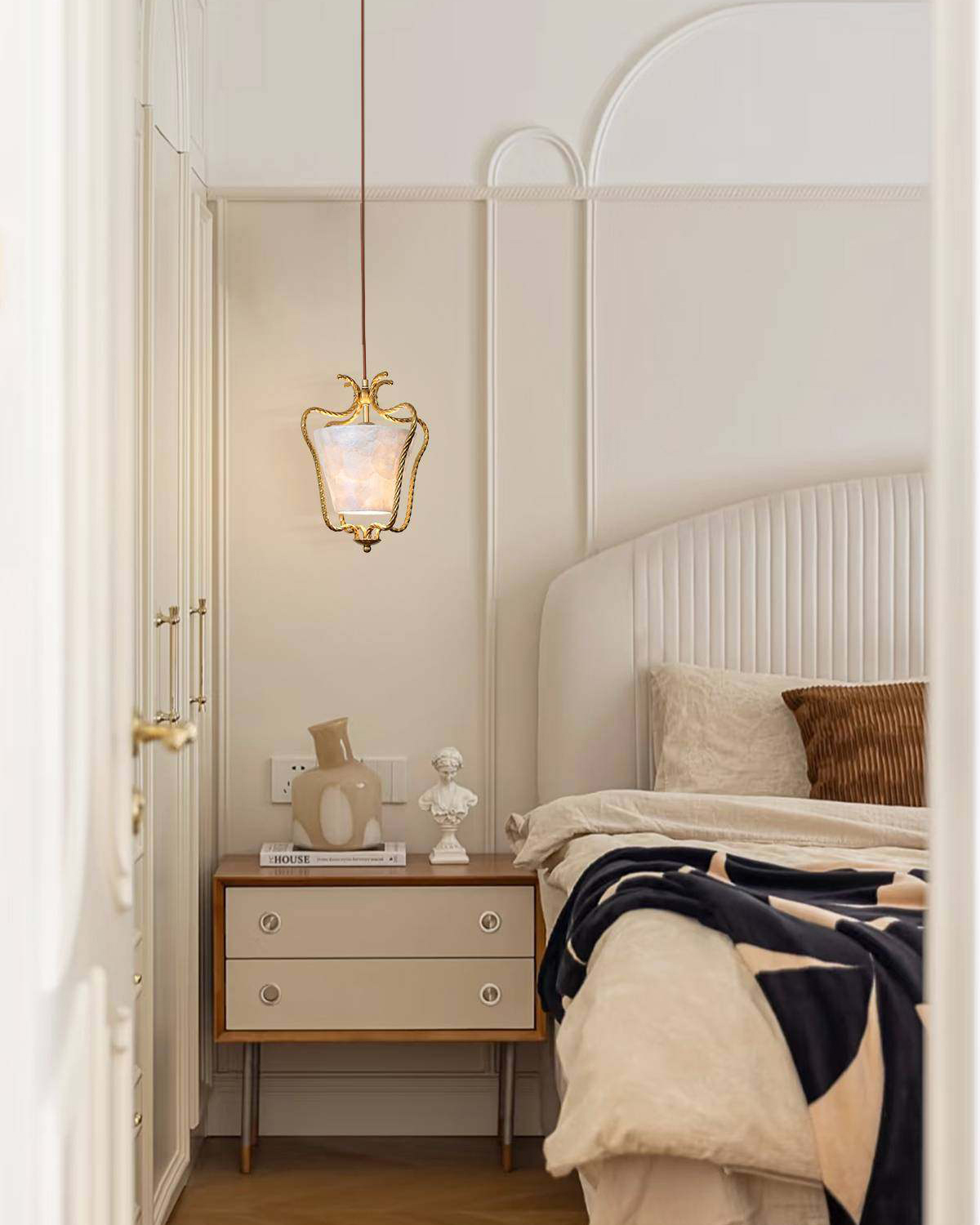 Florent Shell Pendant Light