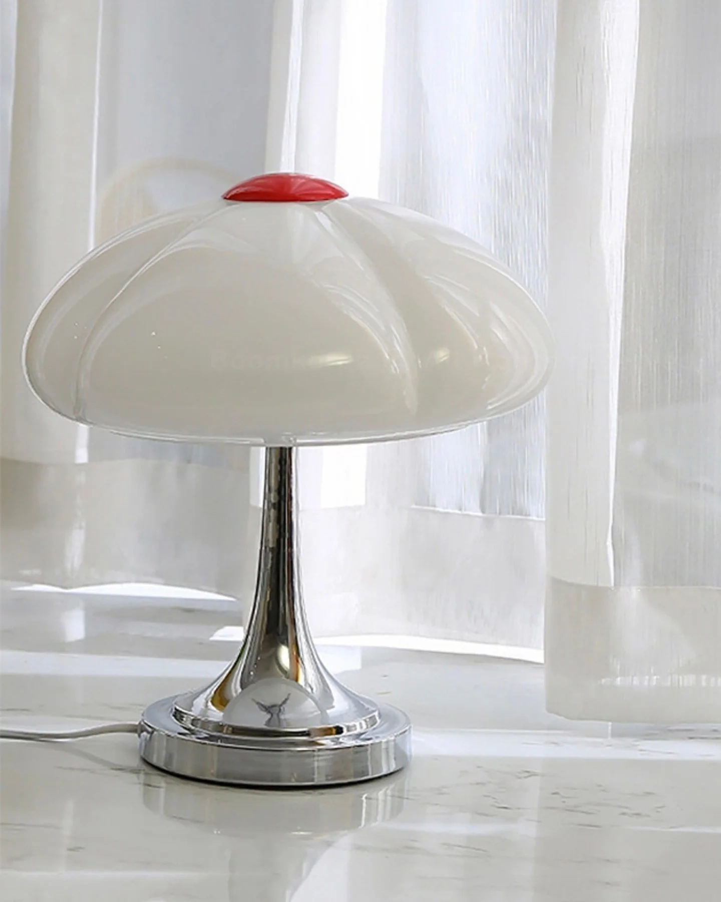 Flower Petal Table Lamp