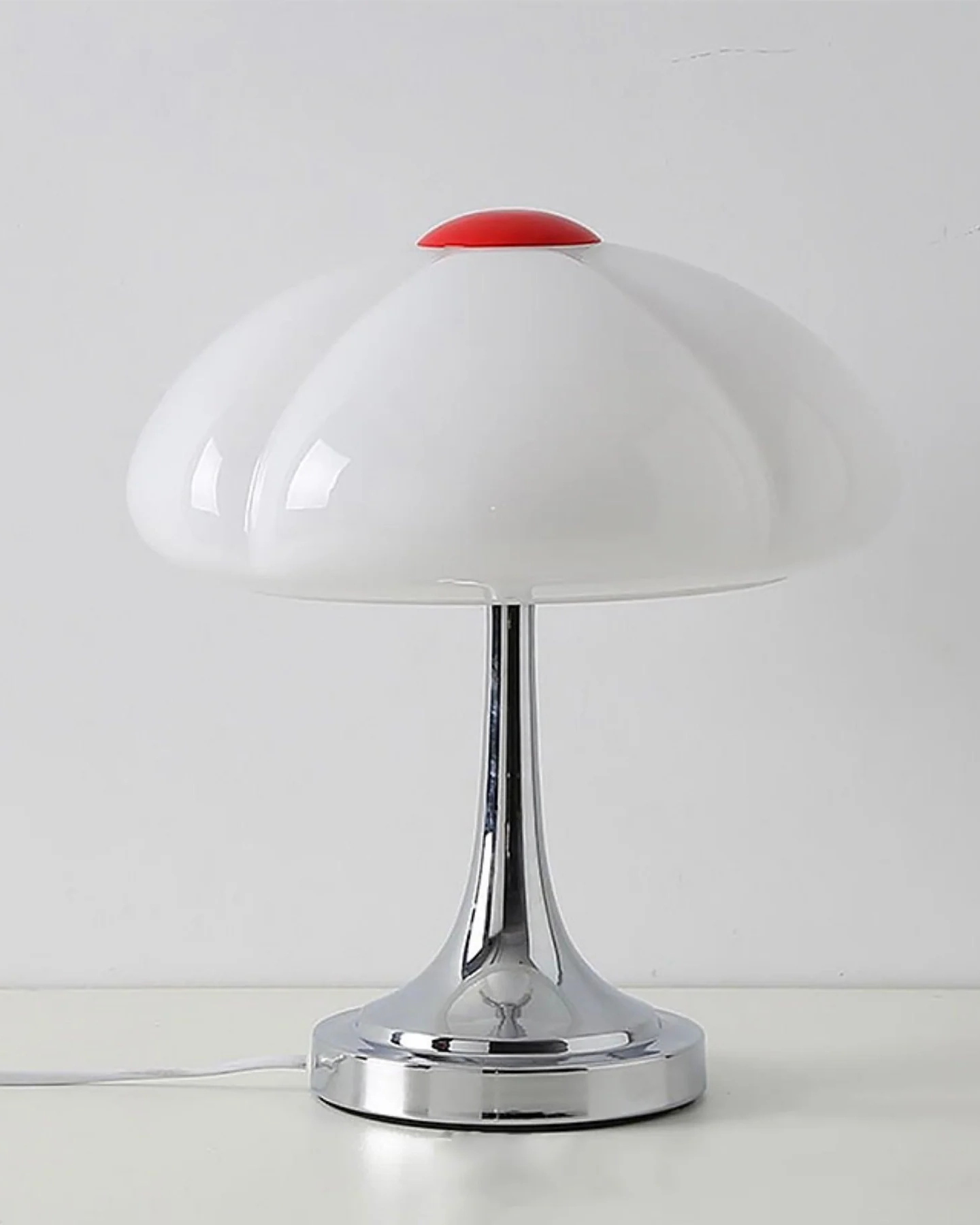 Flower Petal Table Lamp
