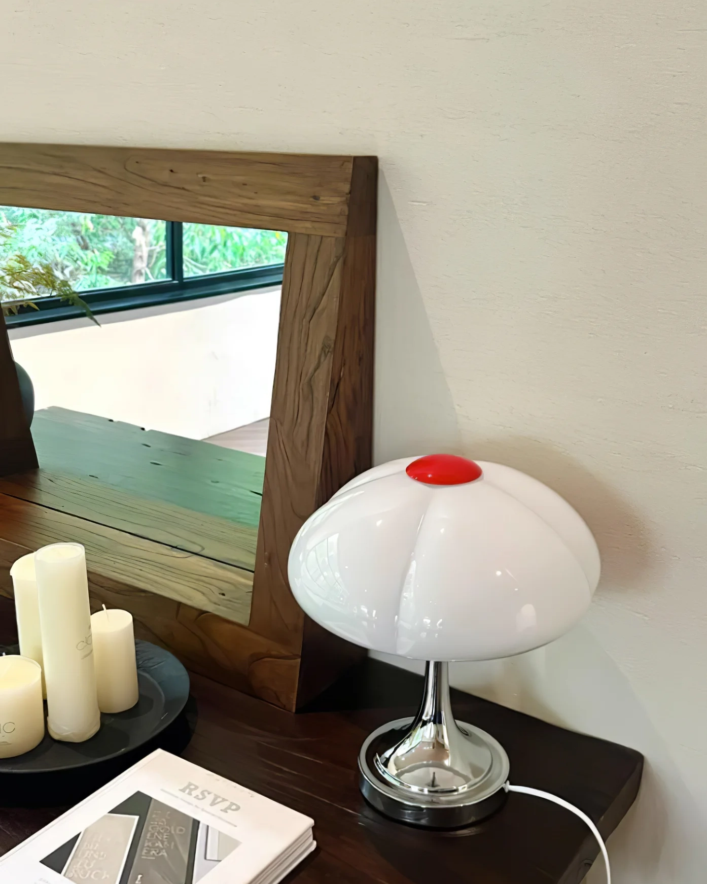 Flower Petal Table Lamp