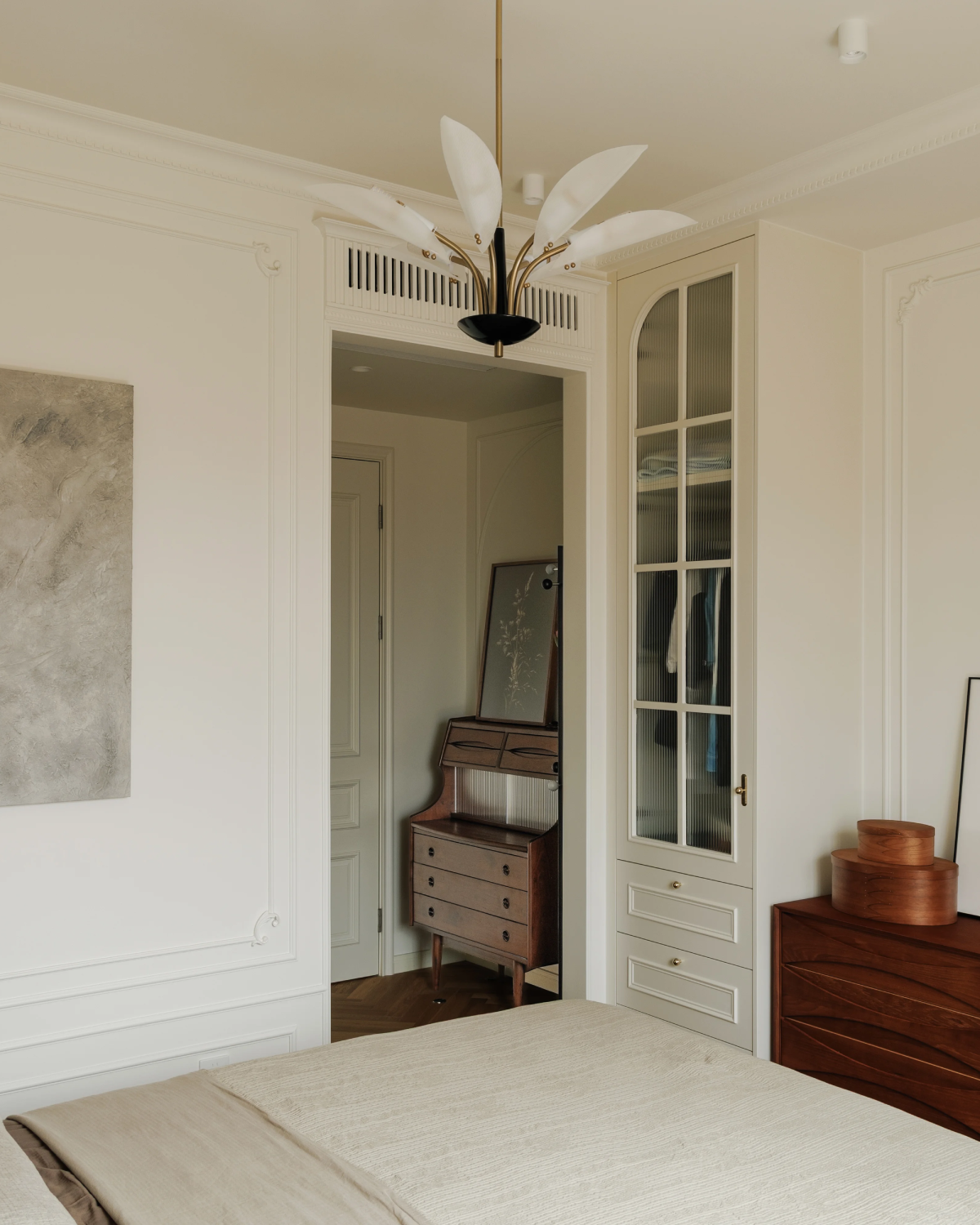 Folia Bloom Chandelier