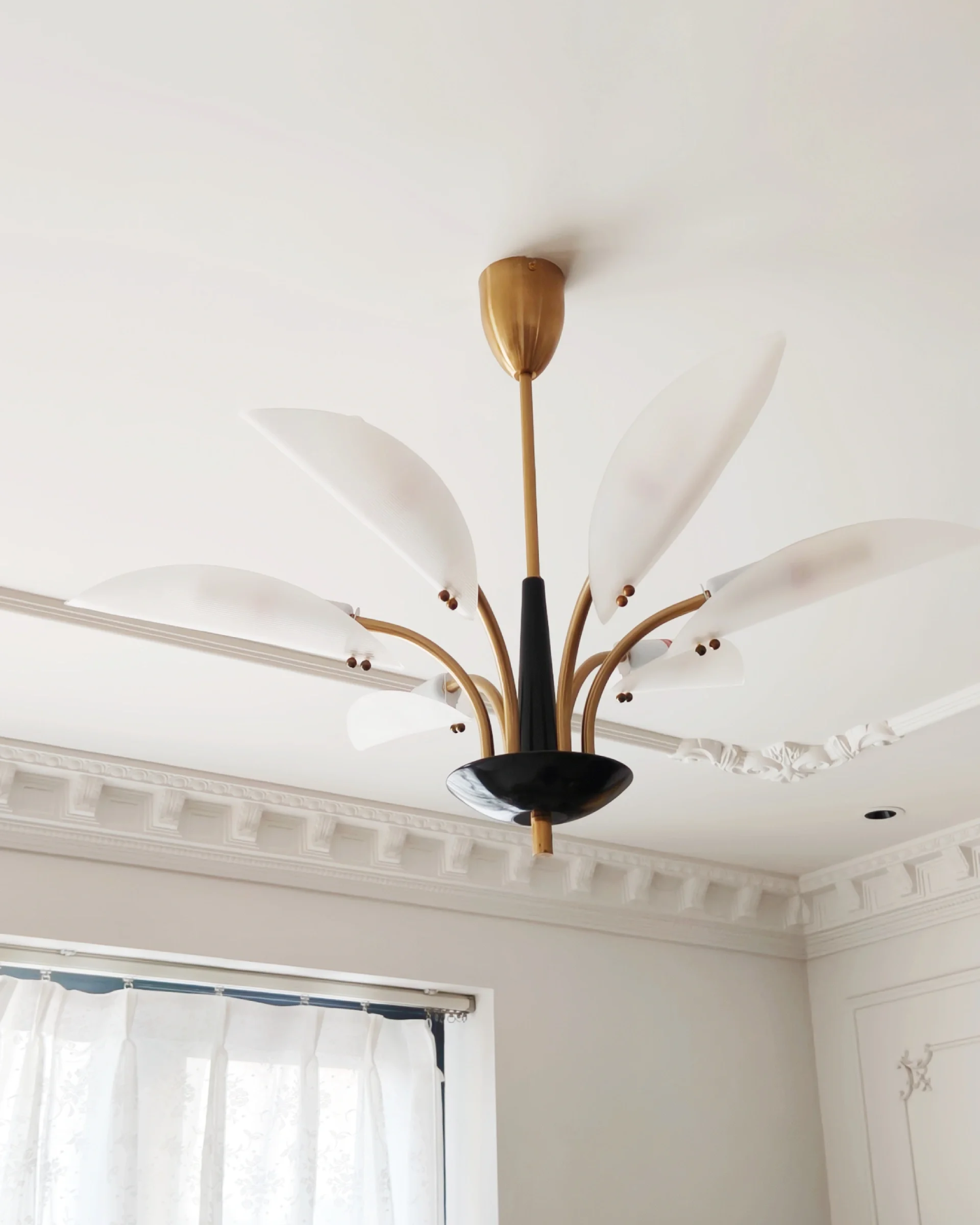 Folia Bloom Chandelier
