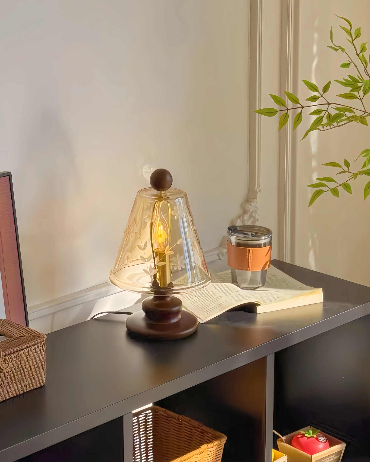 Garden Veil Glass Table Lamp
