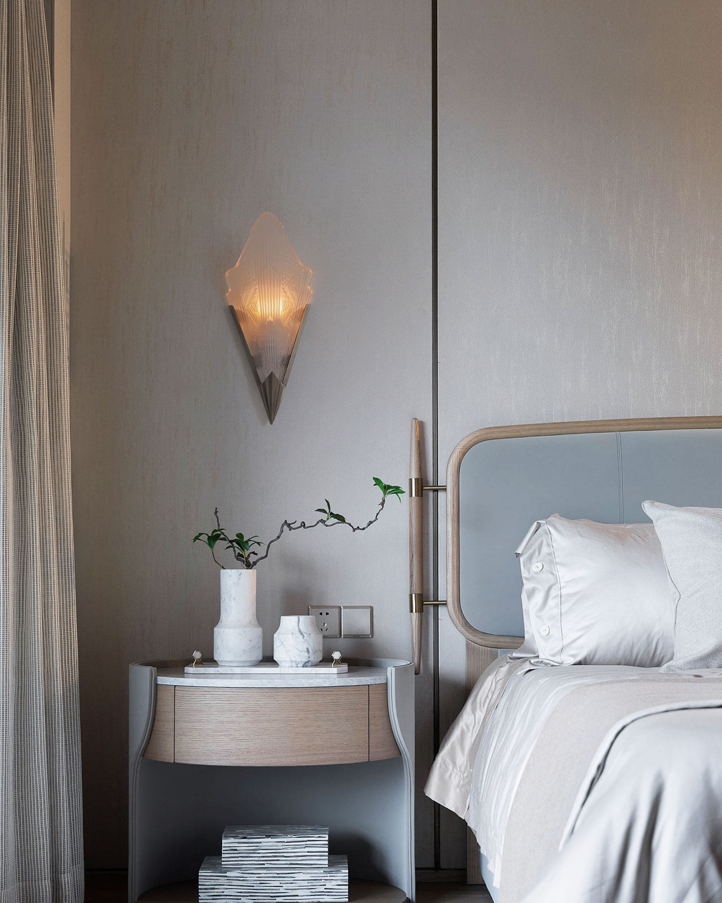 Gatsby Glass Wall Sconce