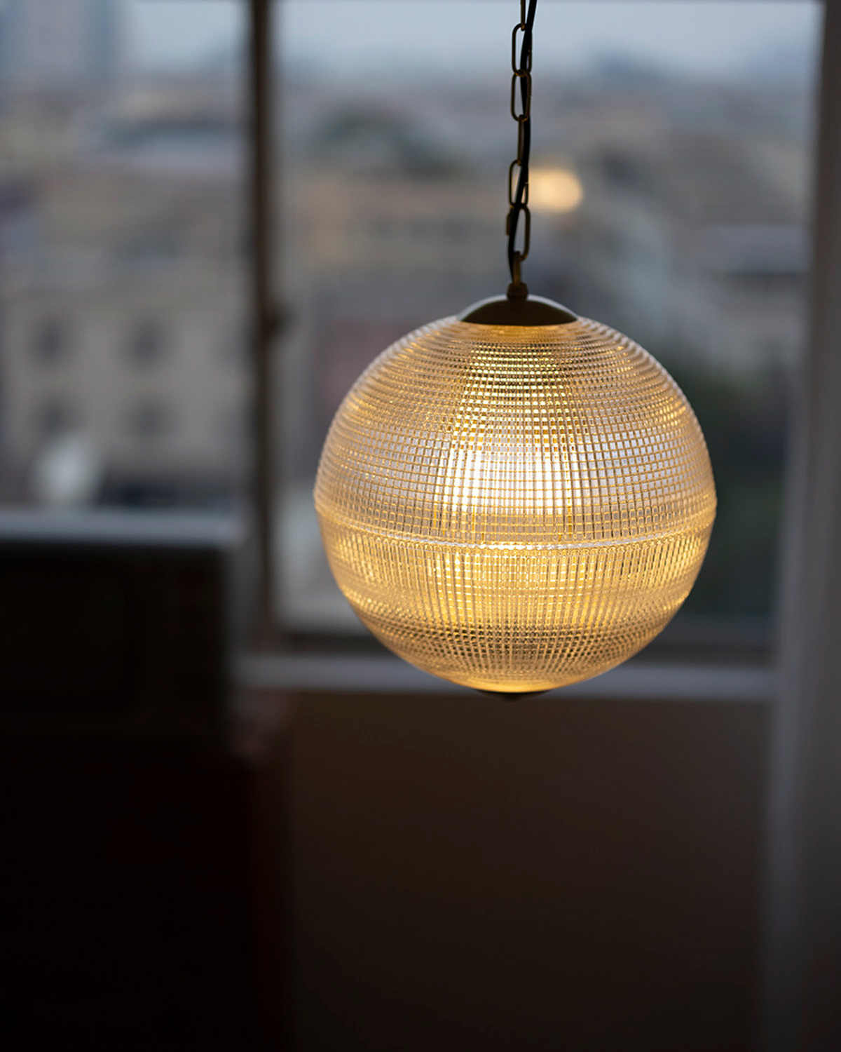 Glimmer Orb Pendant Light 