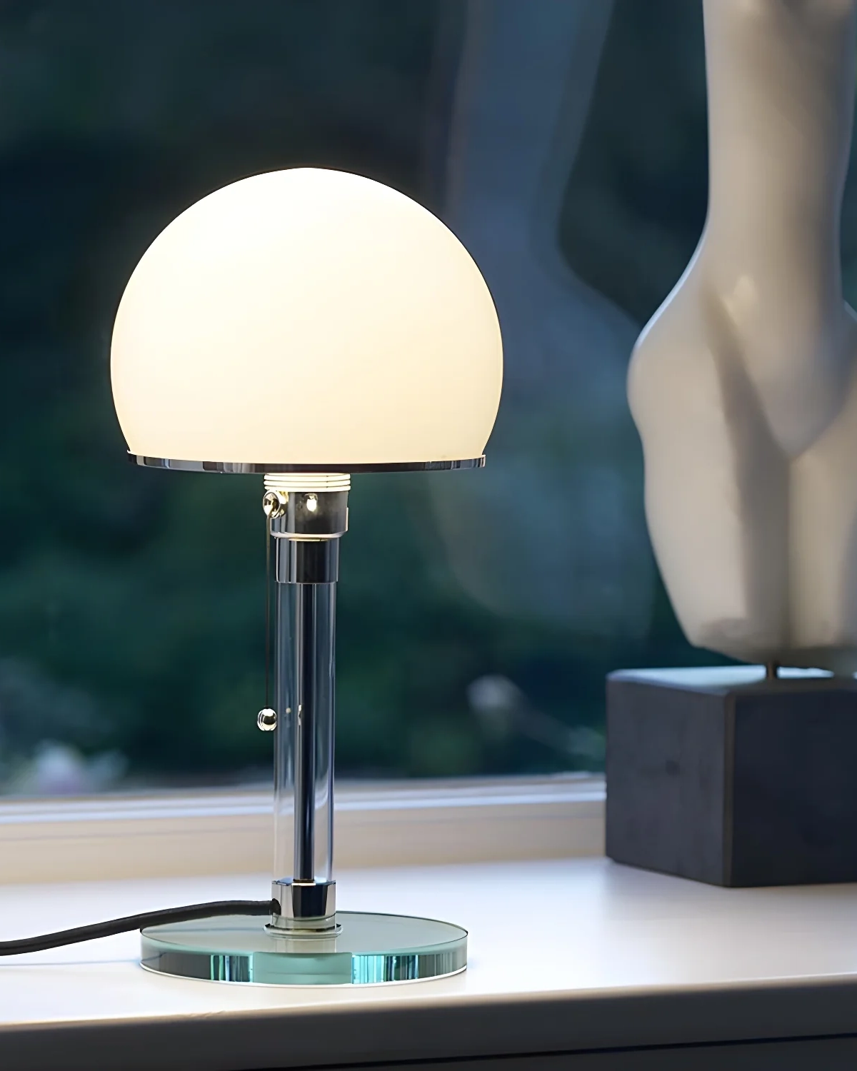 Globe Glass Table Lamp