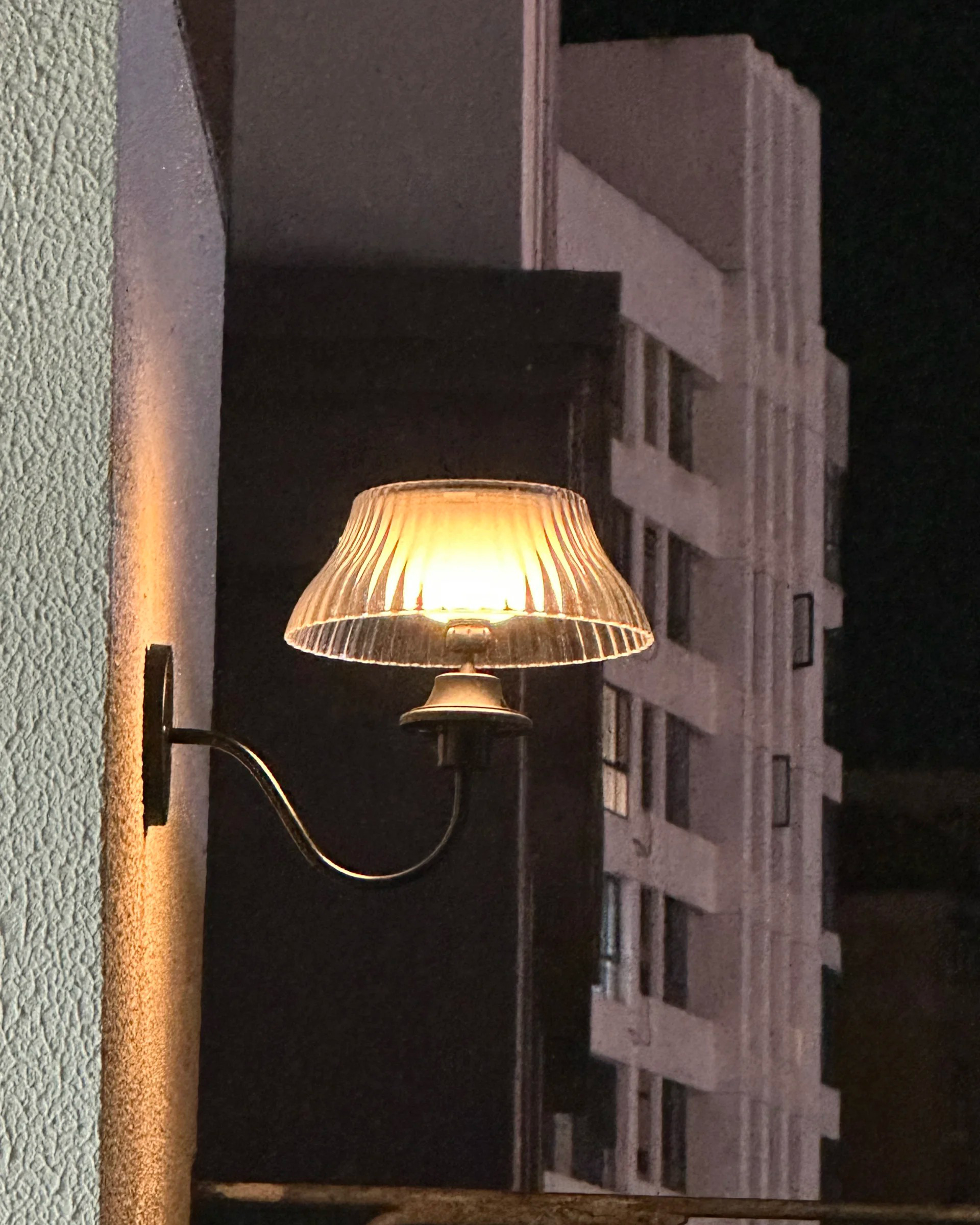 Glowberry Outdoor Wall Lamp