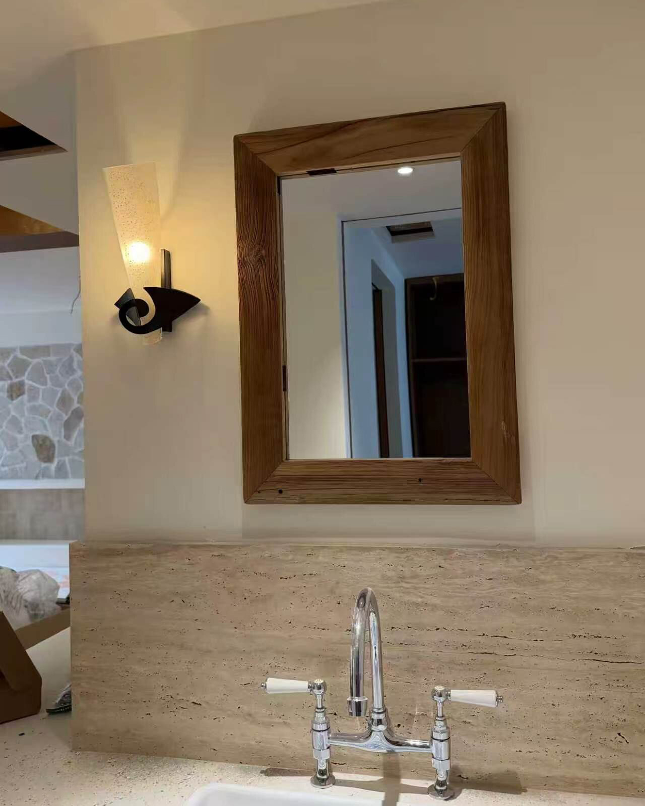 Golden Flourish Glass Wall Sconce
