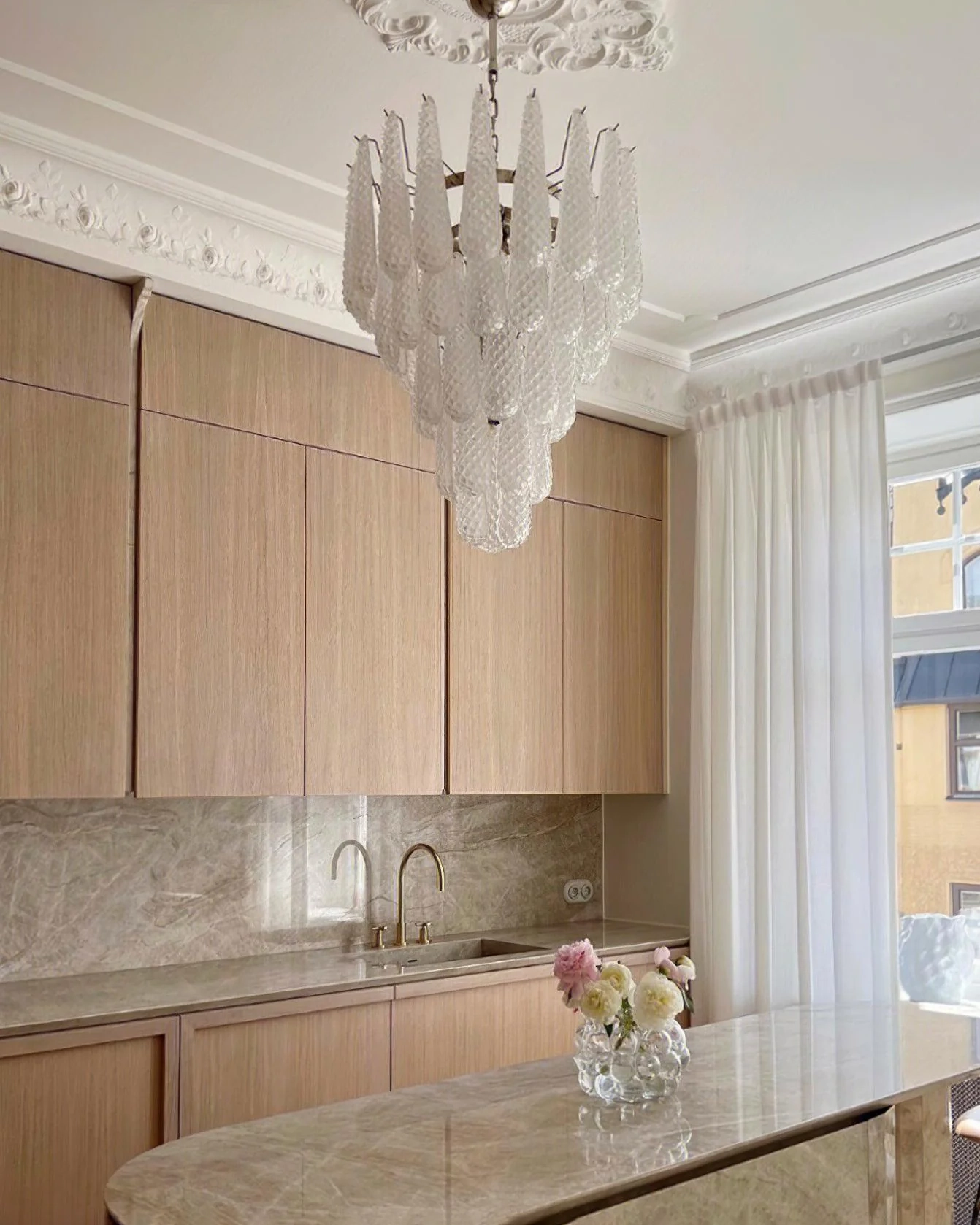 Grid Glass Waterfall Chandelier