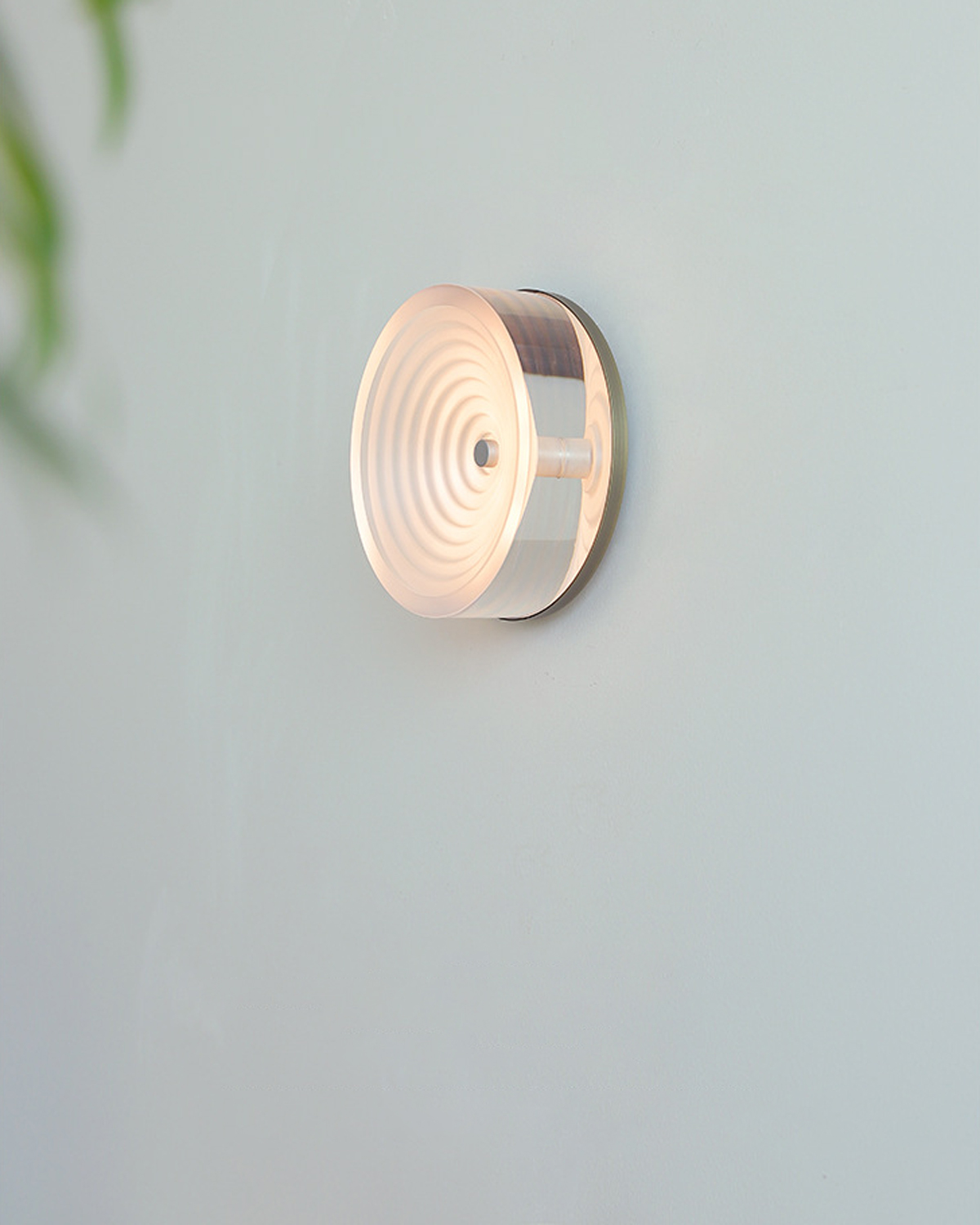 Halo Ripple Wall Sconce