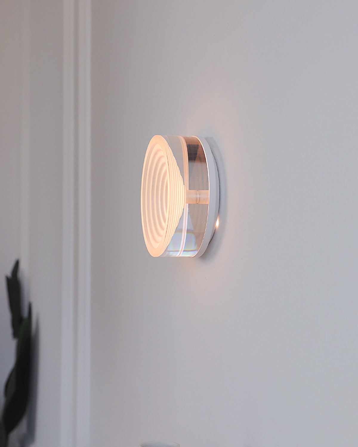 Halo Ripple Wall Sconce