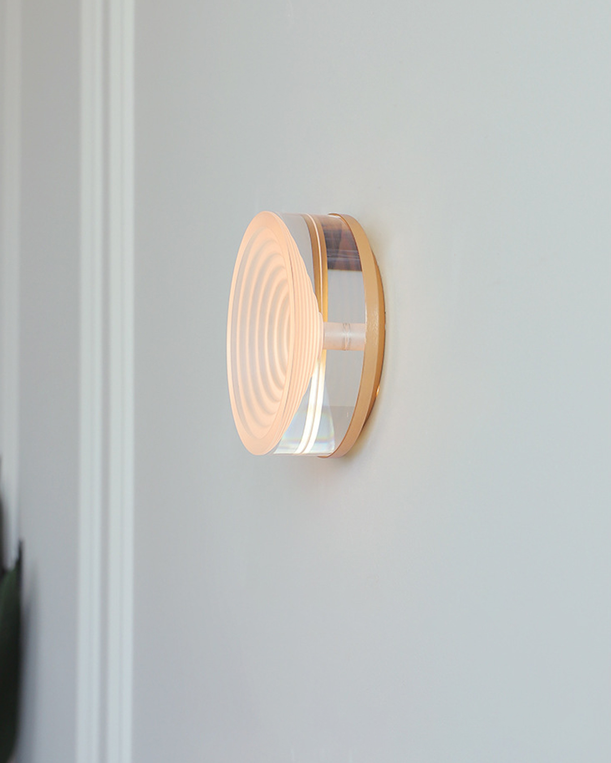 Halo Ripple Wall Sconce