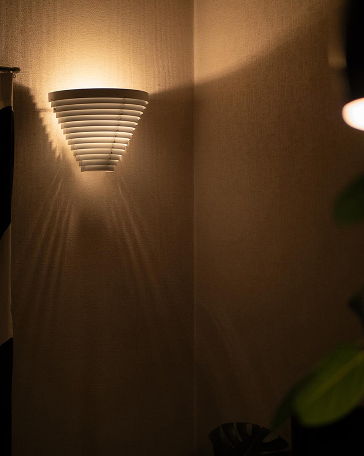 Halo Tier Wall Light