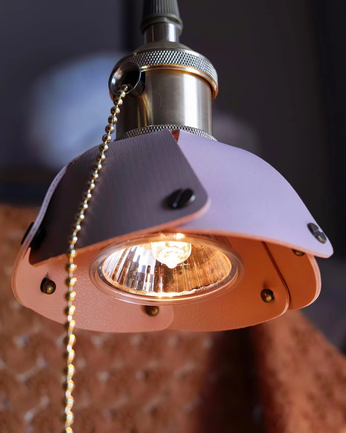 Harnik Retro Table Lamp