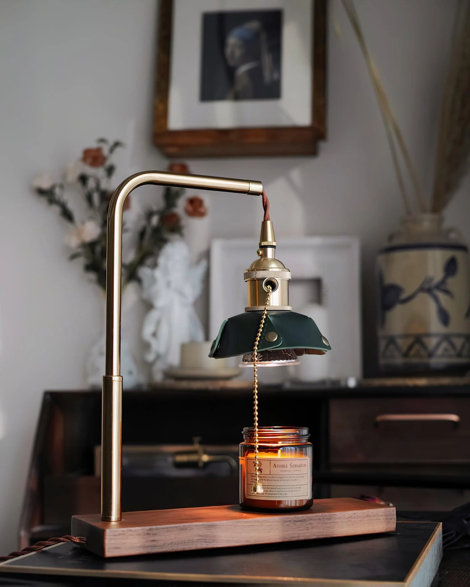 Harnik Retro Table Lamp