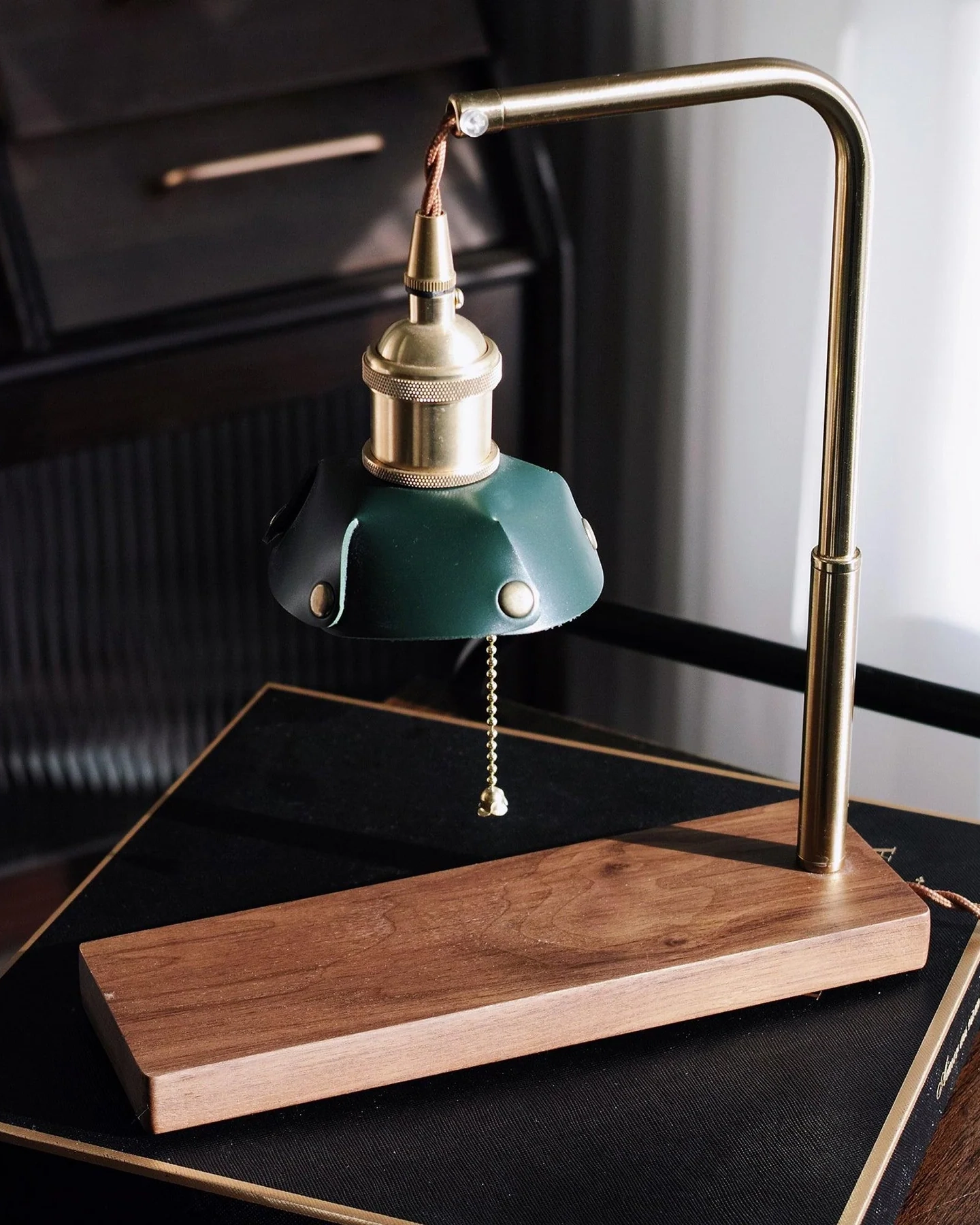 Harnik Retro Table Lamp