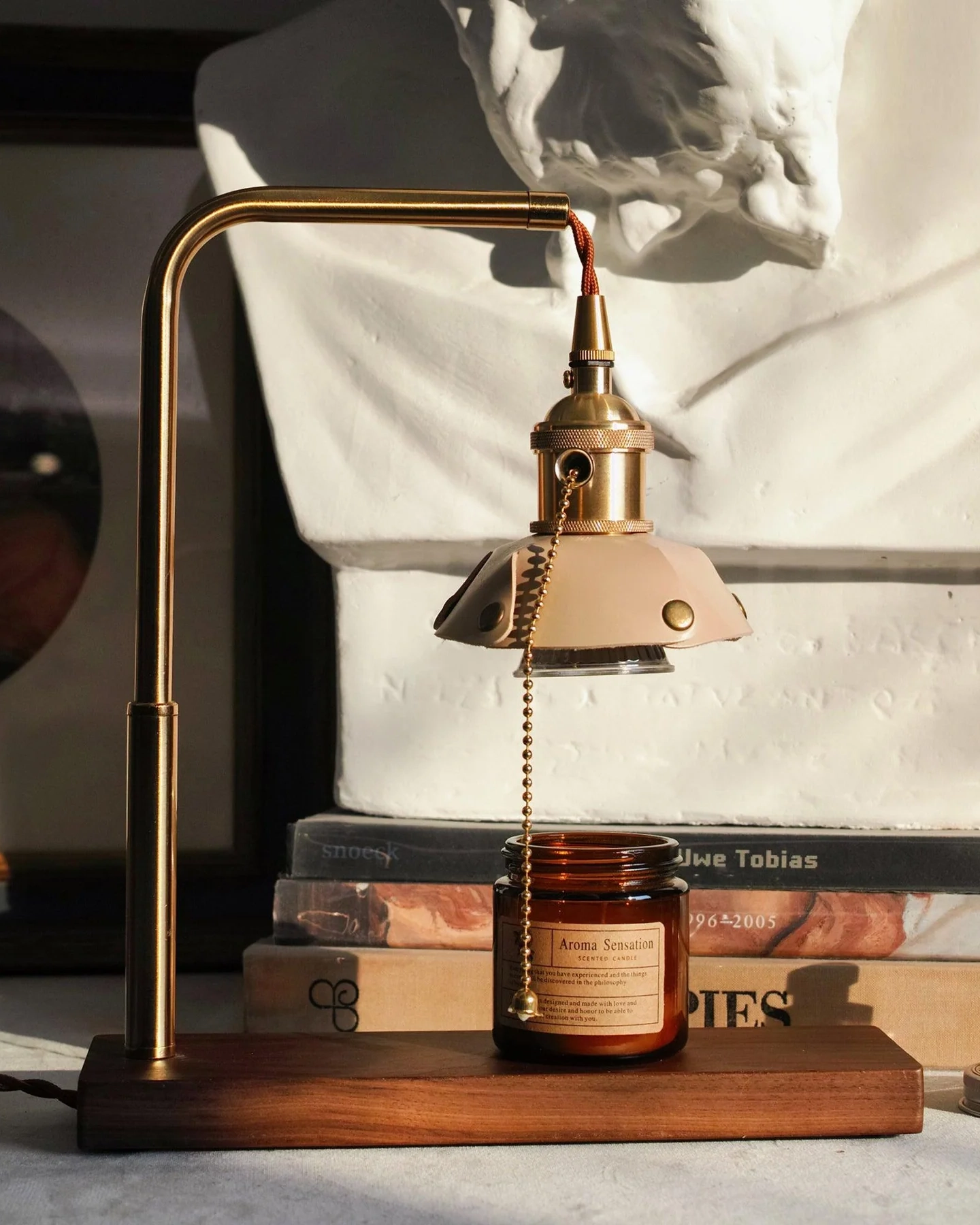 Harnik Retro Table Lamp