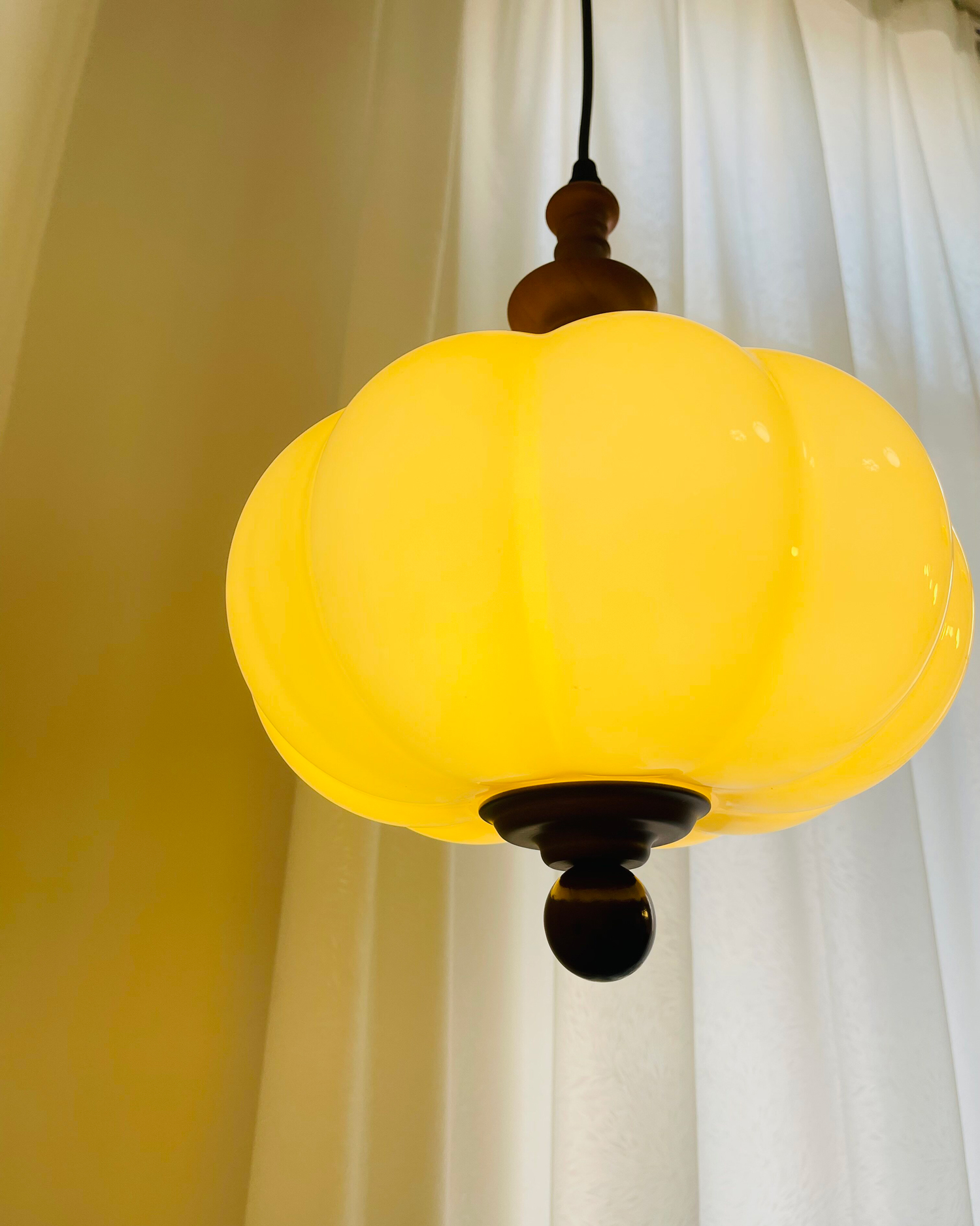 Harvest Pumpkin Glass Pendant Light