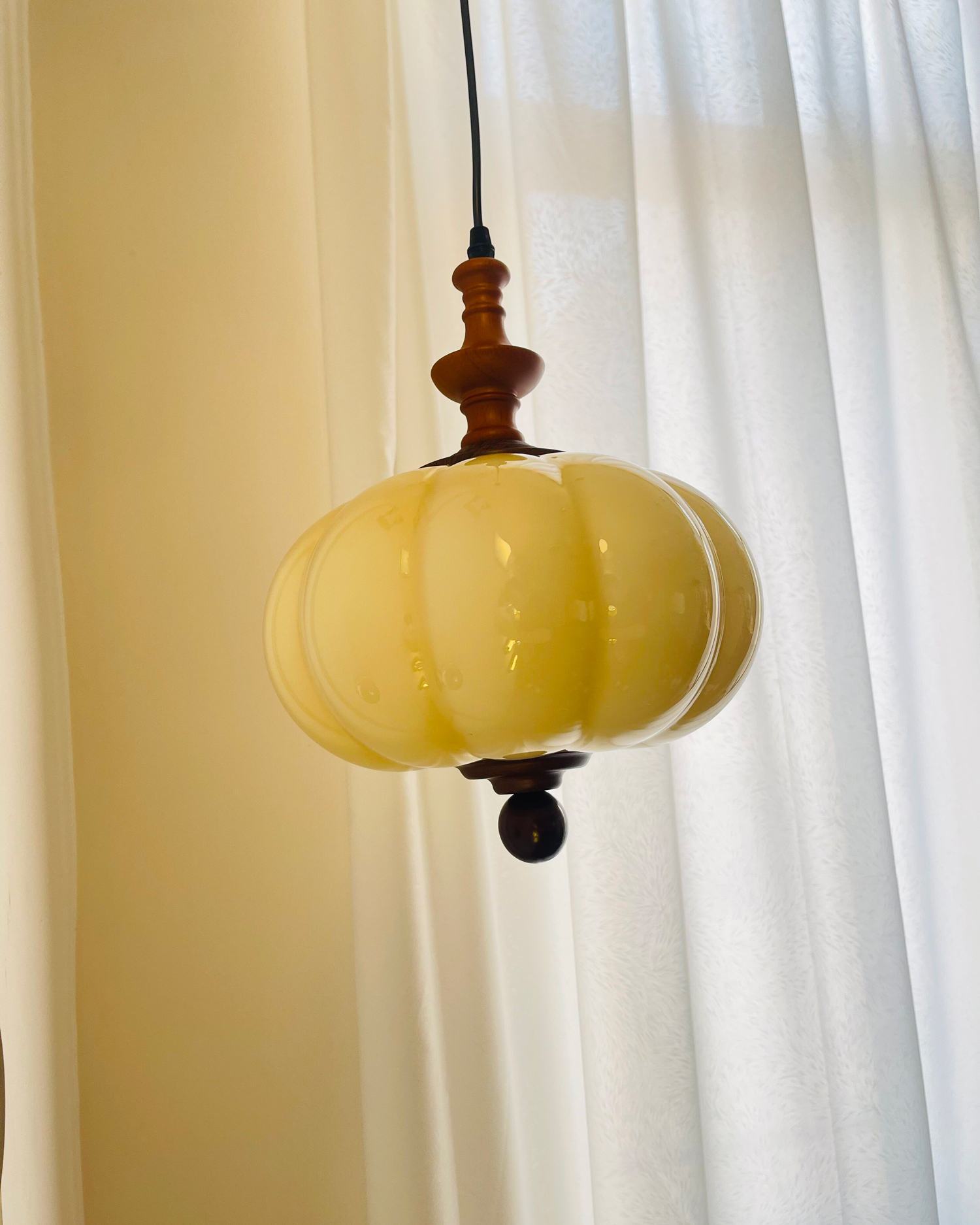 Harvest Pumpkin Glass Pendant Light