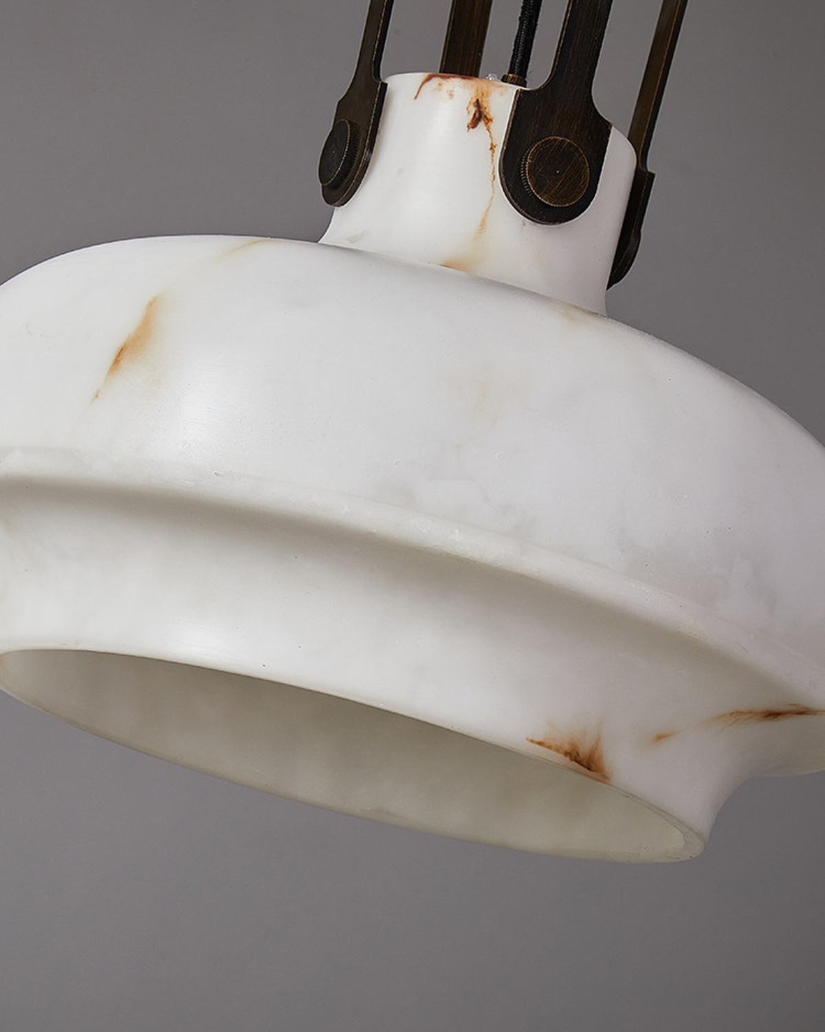 Held Light Pendant Lamp