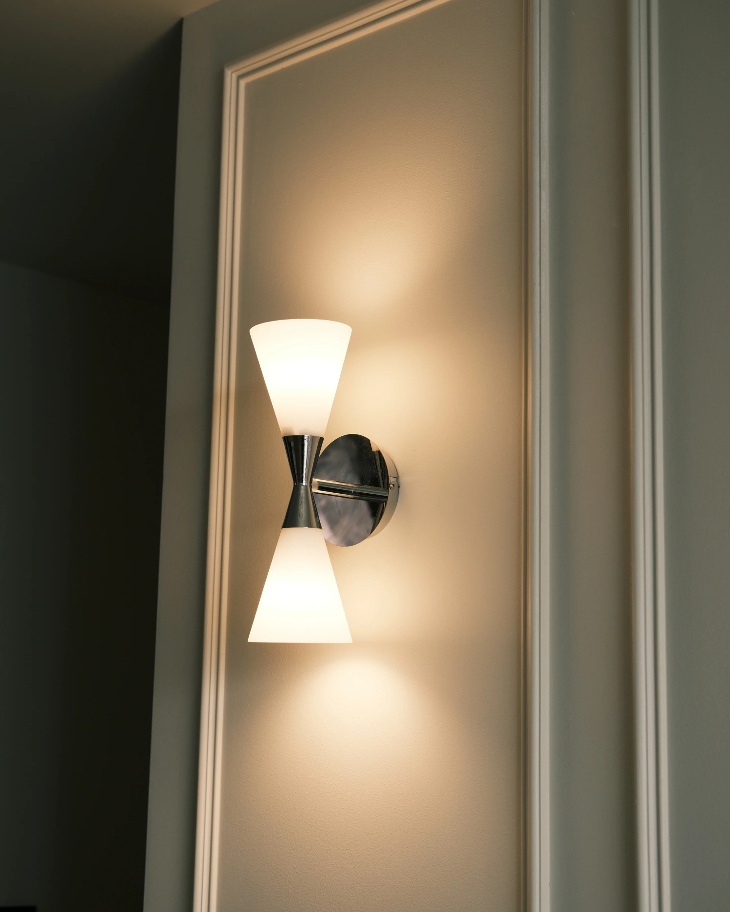 Hourglass Wall Sconce