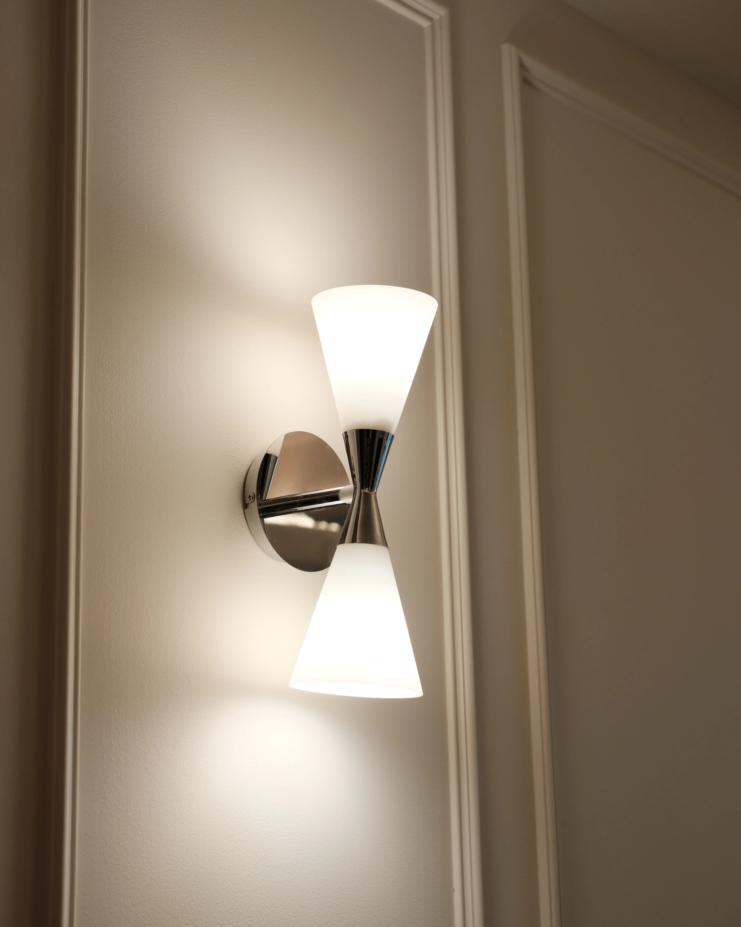 Hourglass Wall Sconce