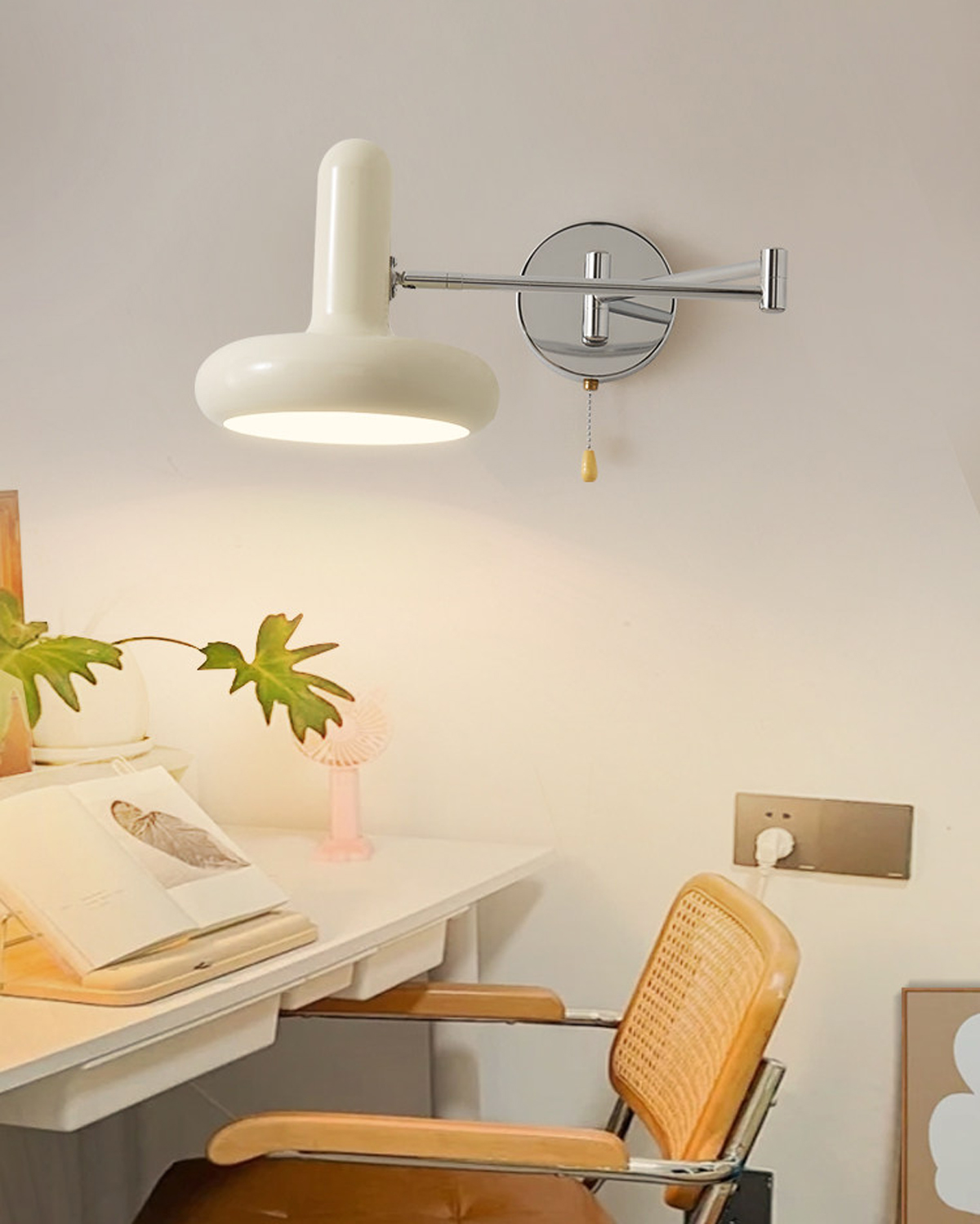 Huddle Swing Wall Lamp